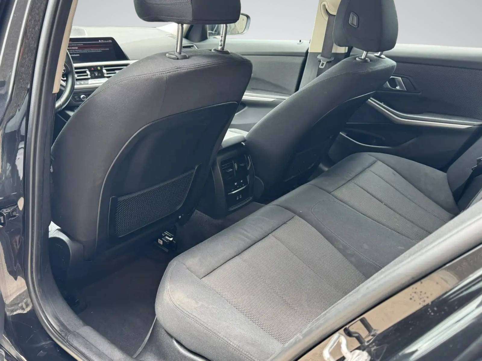 BMW 318 Touring dA//CARNET/CARPLAY//USB//GARANTIE 12M