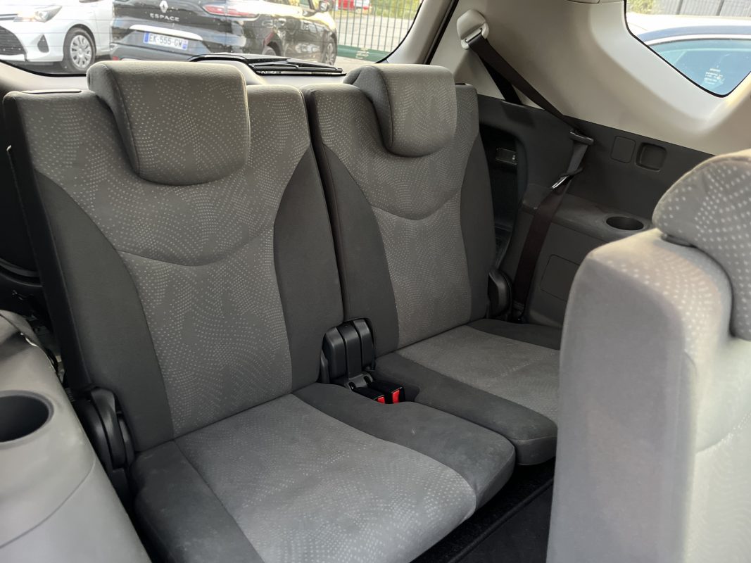 Toyota Prius+ 1.8 HYBRID 136h SKYVIEW