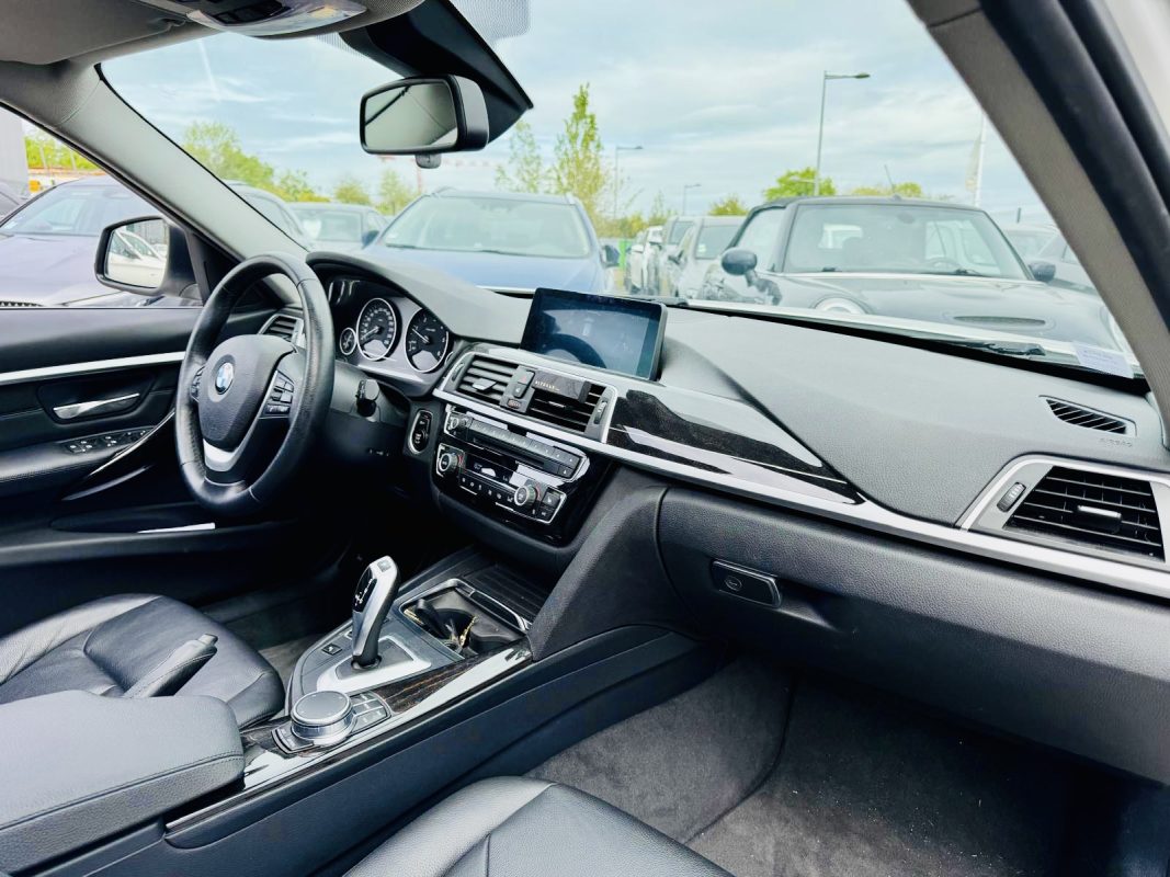 Bmw Serie 3 320dA 190ch Sport