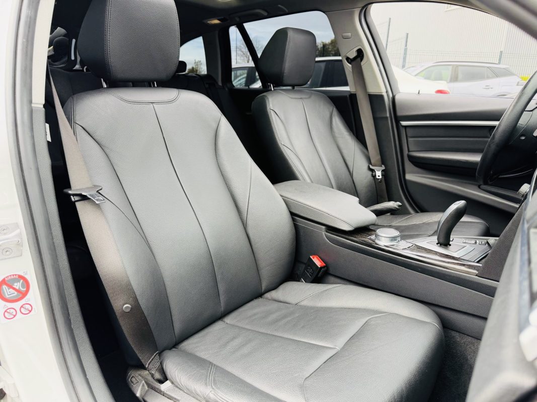 Bmw Serie 3 320dA 190ch Sport