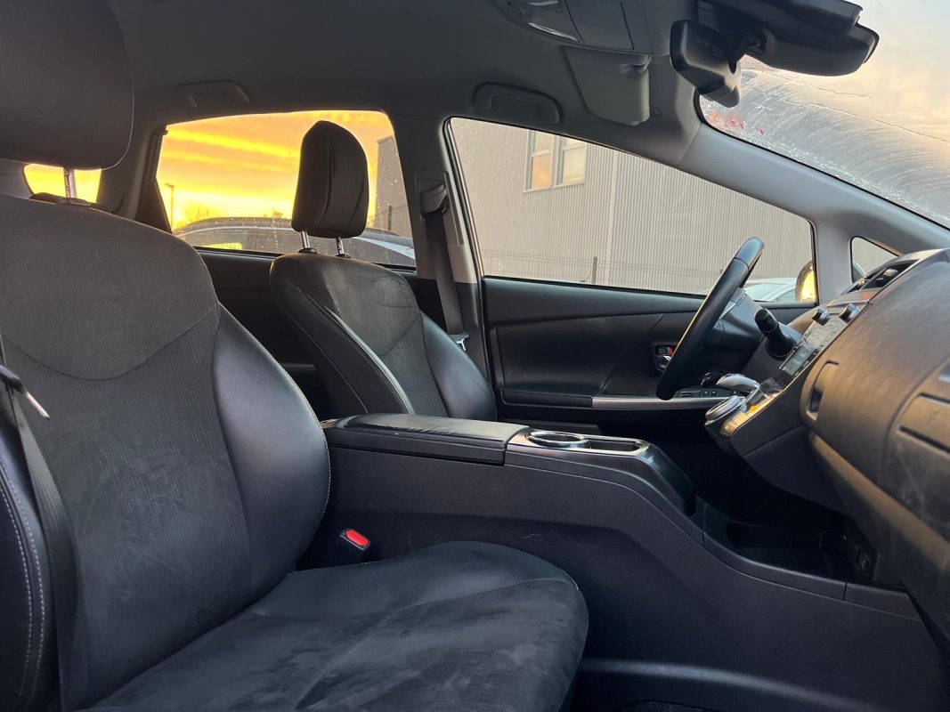 Toyota Prius+ 1.8 HYBRID 136H DYNAMIC BUSINESS