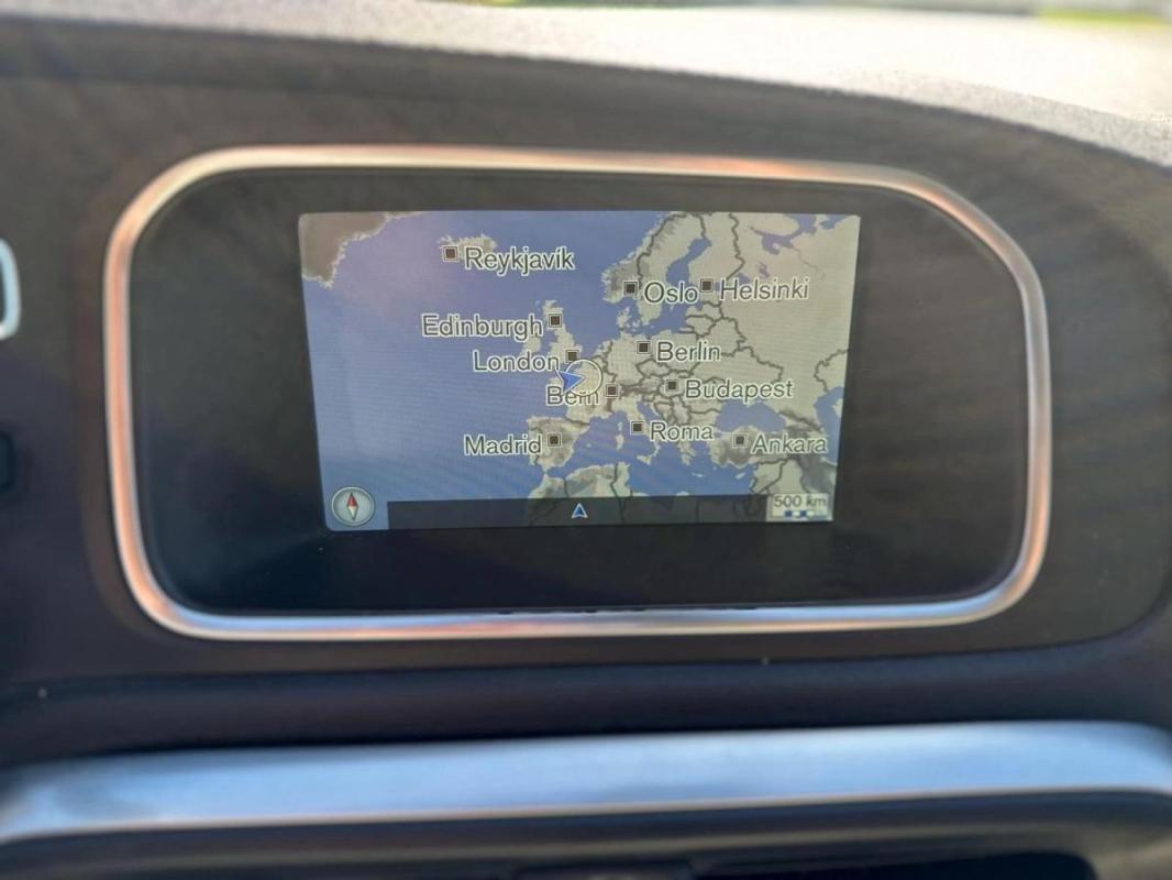 Volvo V40 CROSS COUNTRY LUXE 2.0 D4 190 GEARTRONIC 8 BVA ENTRETIEN A JOUR