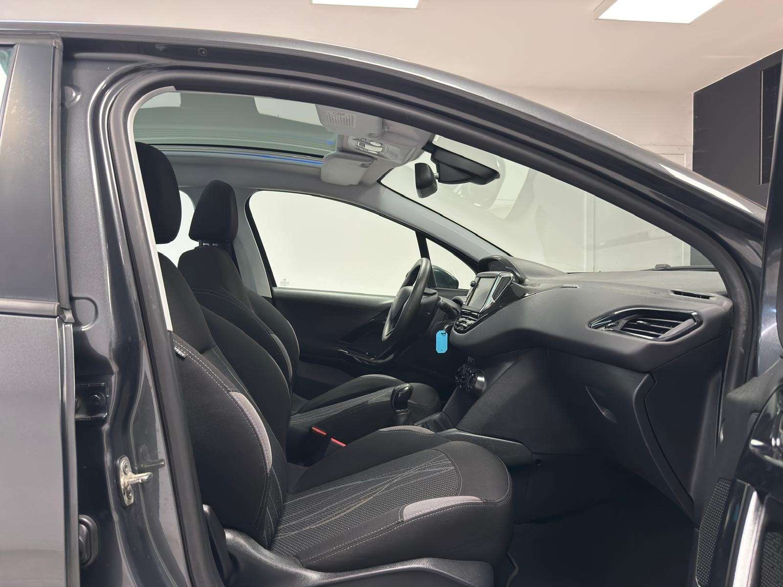 Peugeot 208 TOIT PANO**GPS**CLIM**GARATIE 12MOIS