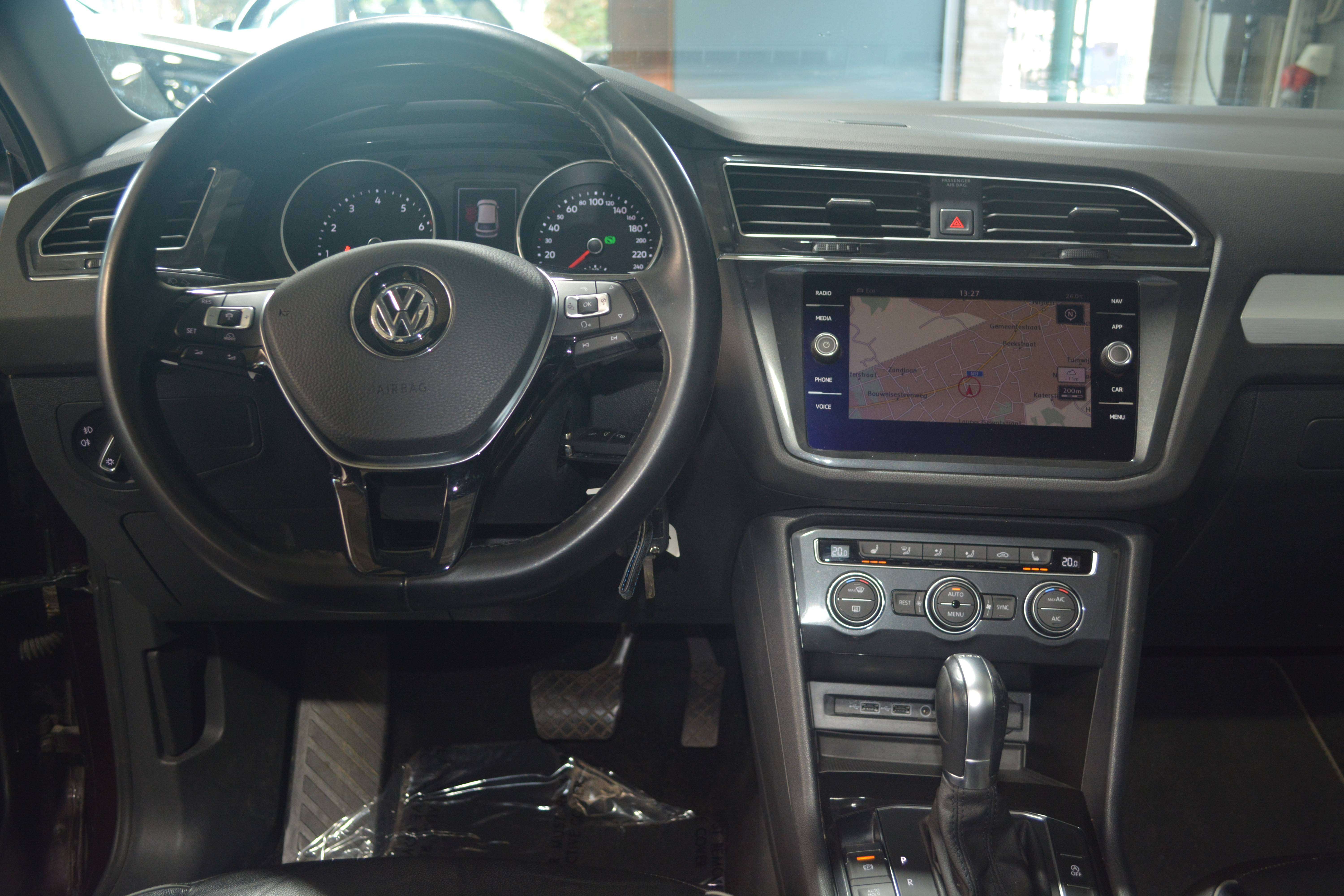 Volkswagen Tiguan Tiguan 1.4 TSI 4Motion Highline BMT DSG / 4 X 4 / AUTOMAAT / LEDER / NAVI + 360° CAM /  PANORAMA
