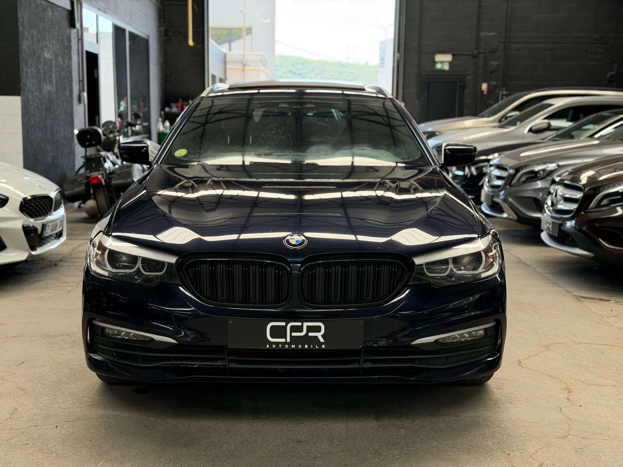 BMW 520 Touring dA * PANO * CAMERA * GPS * LED * CUIR * SI