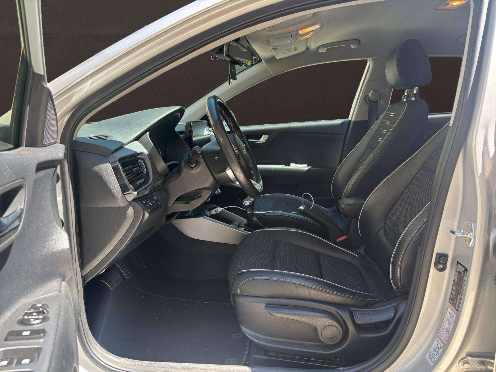 Kia Stonic Stonic 1.0 T MHEV GT Line ISG DCT/ GARANTIE KIA 5 ANS / PREMIER PROPRIÉTAIRE