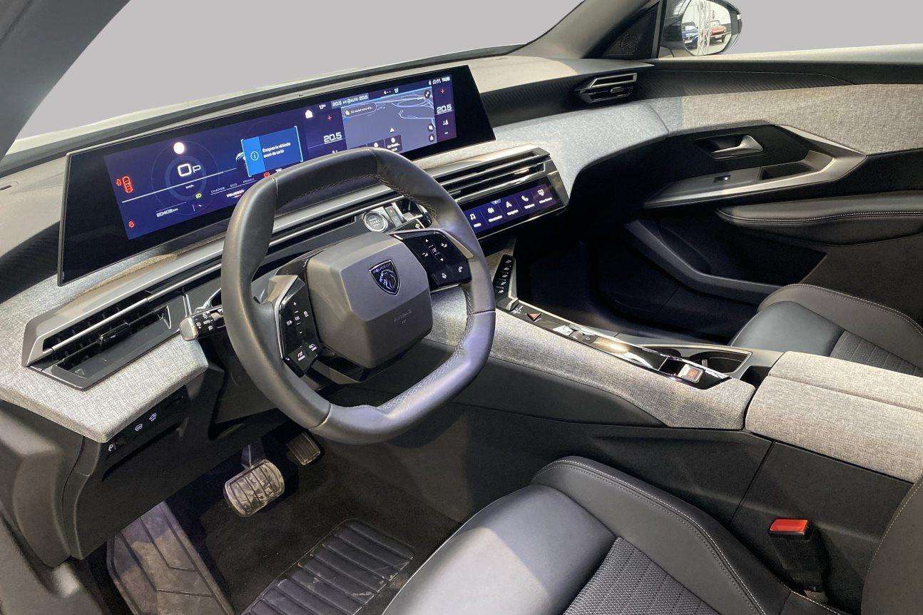 Peugeot 3008 Allure - HYBRID 145 PK
