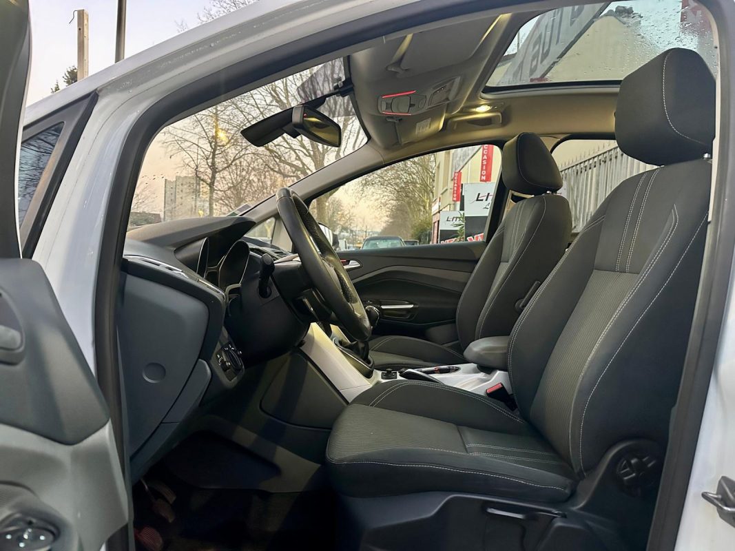 Ford C-max 1.6 TDCi 115ch Titanium