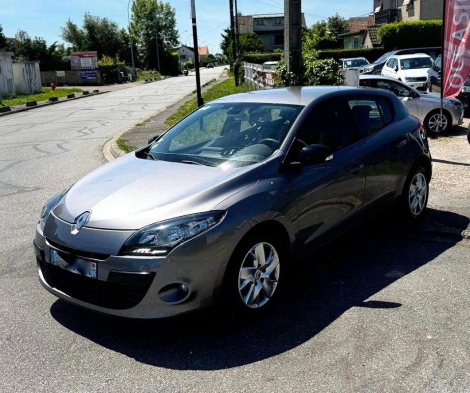 Renault Megane III DCI 110 FAP ECO2 DYNAMIQUE TBEG