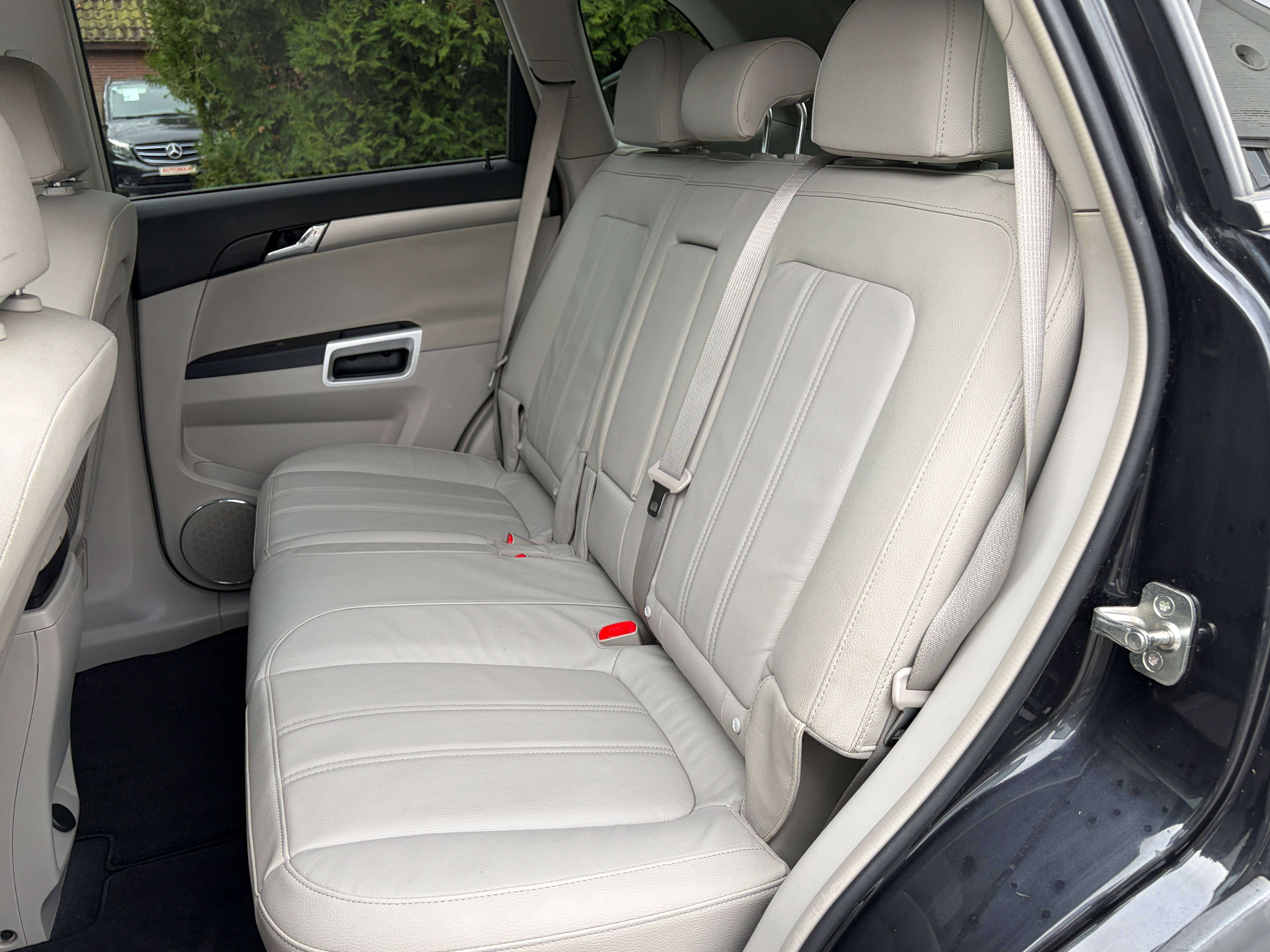 Opel Antara Antara 2.2cdti *export*