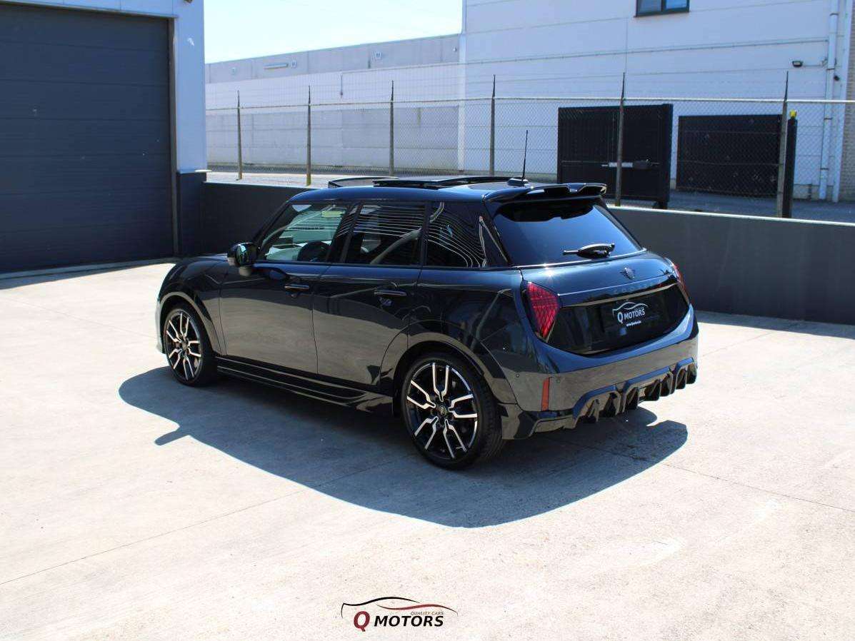 MINI Cooper S John Cooper Works/Led/360/ACC/HUD/Keyless/Line Assist/Carplay/Heated stearing seats/Interieurcamera