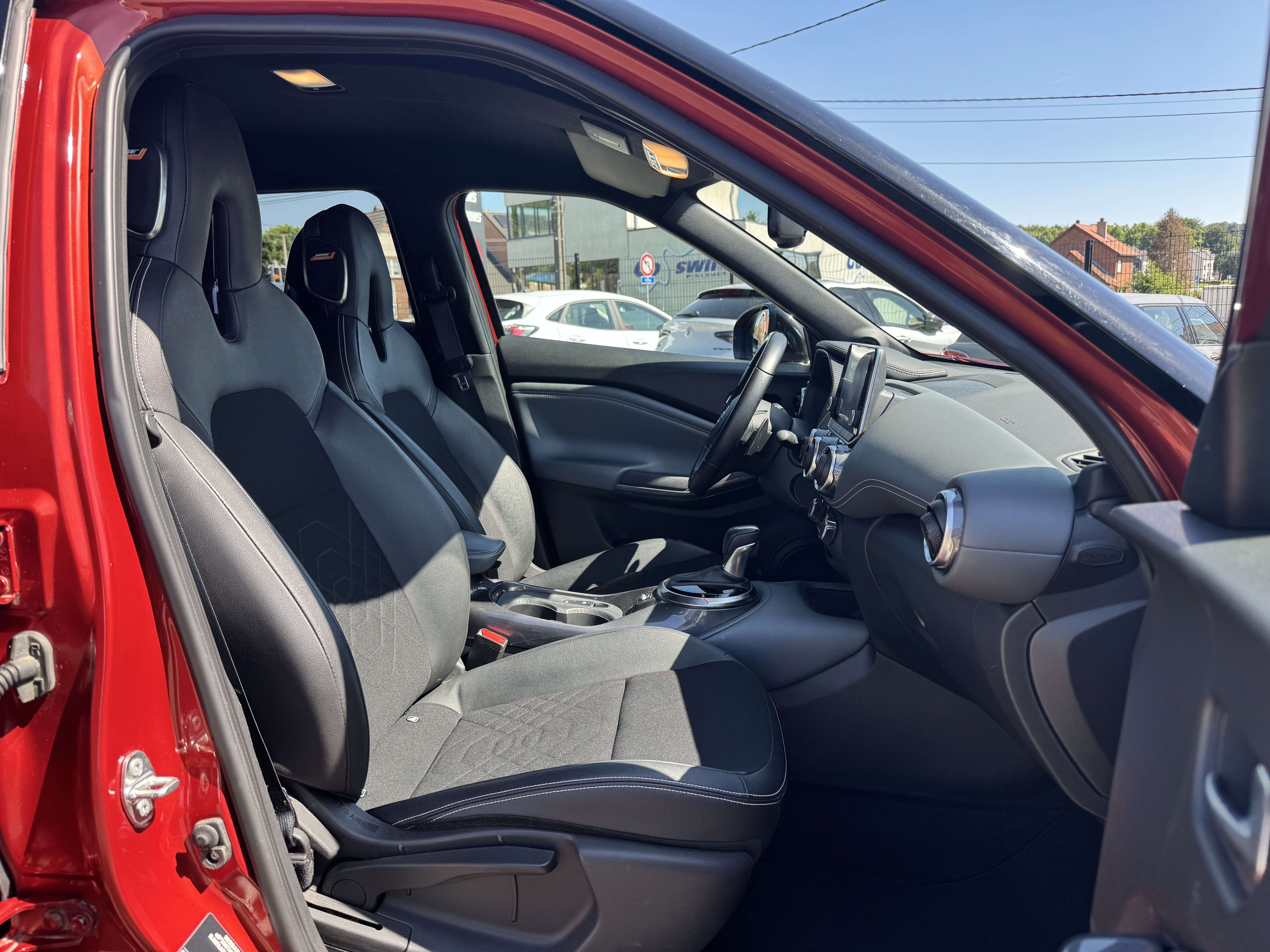 Nissan Juke 1.0 DIG-T 2WD N-Design DCT / BOSE / NAV / AIRCO