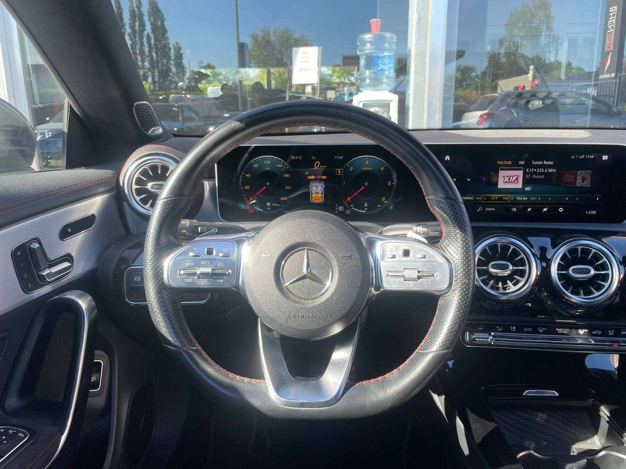 Mercedes-Benz CLA 200 CLA 200 d Pack Amg/Toit ouvrant/Full options/Ambiance