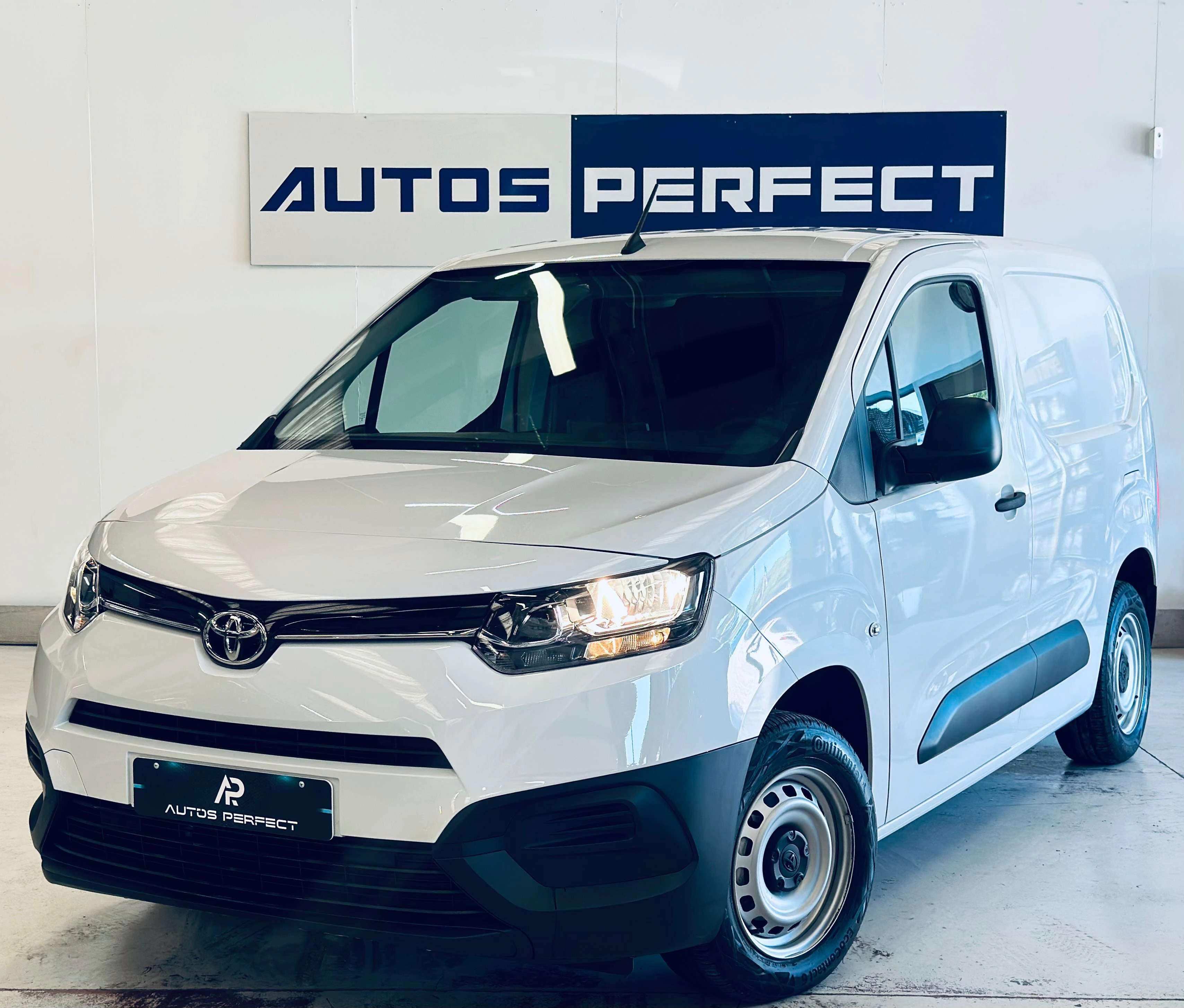 Toyota Proace City 1.2 *12.465km* GARANTIE JUSQU'A 2034 *ETAT NEUF* CLIM