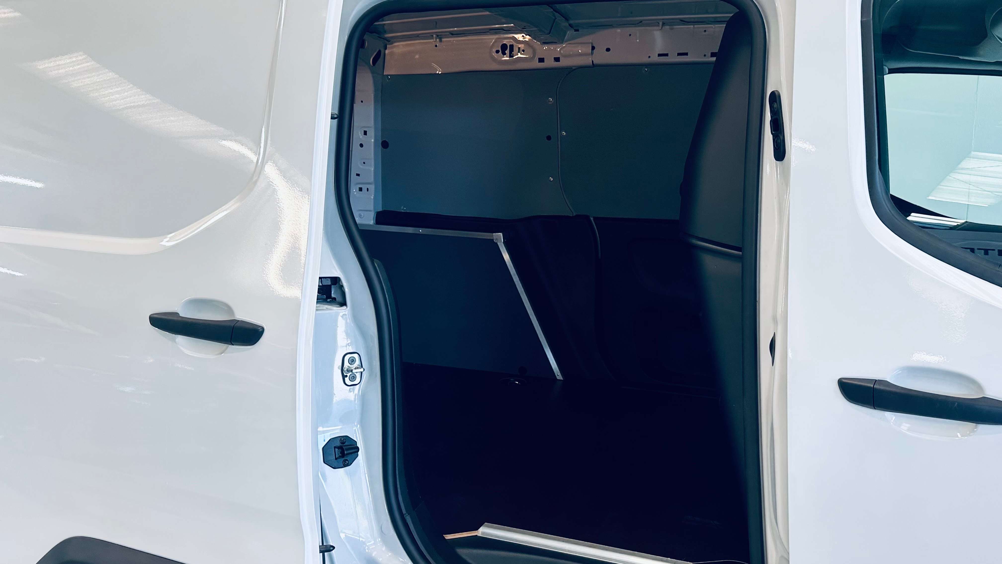 Toyota Proace City 1.2 *12.465km* GARANTIE JUSQU'A 2034 *ETAT NEUF* CLIM