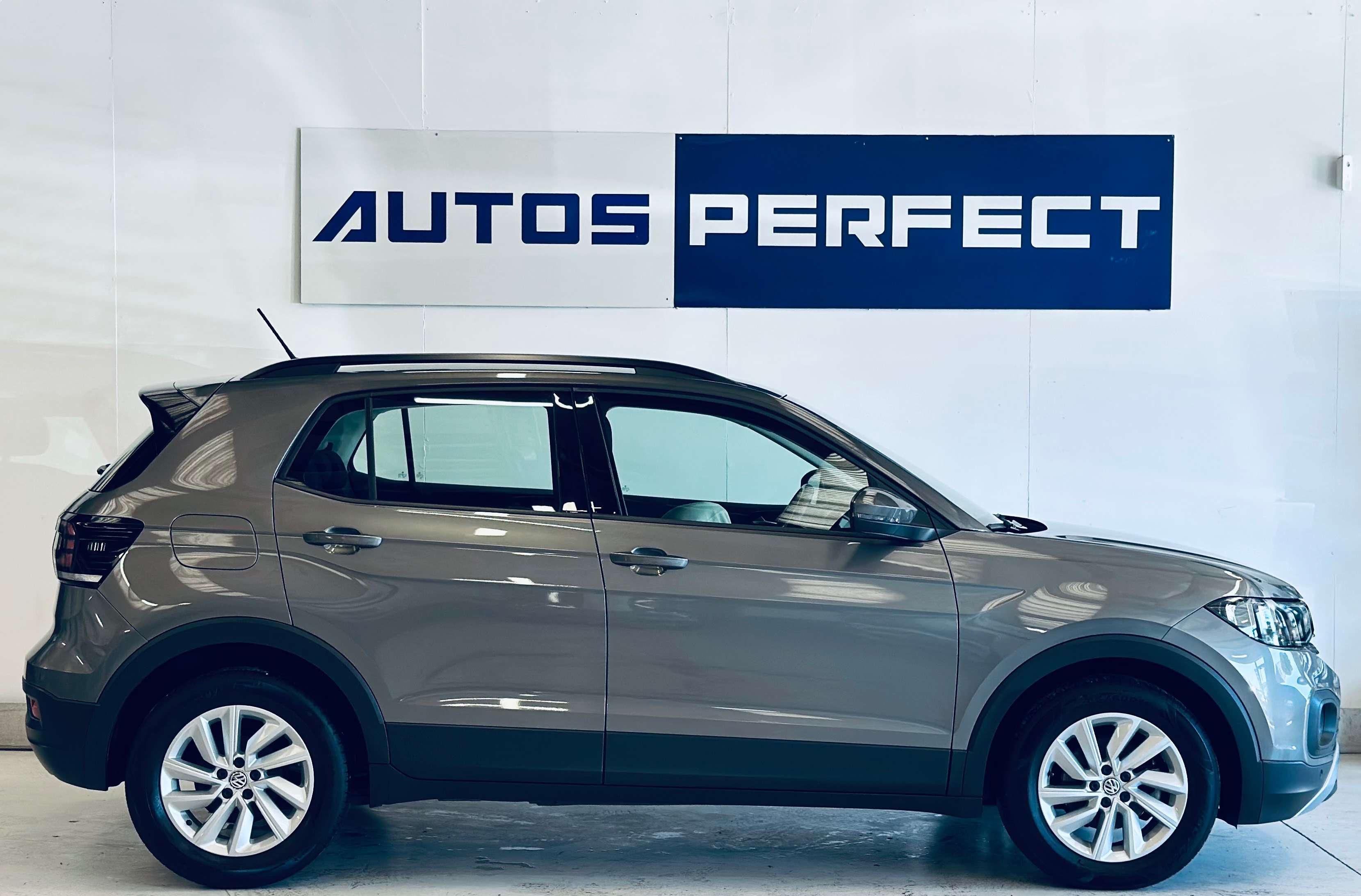 Volkswagen T-Cross 1.6TDi *40.653KM* BOITE AUTO CAMERA PDC NAVI CLIM BIZONE