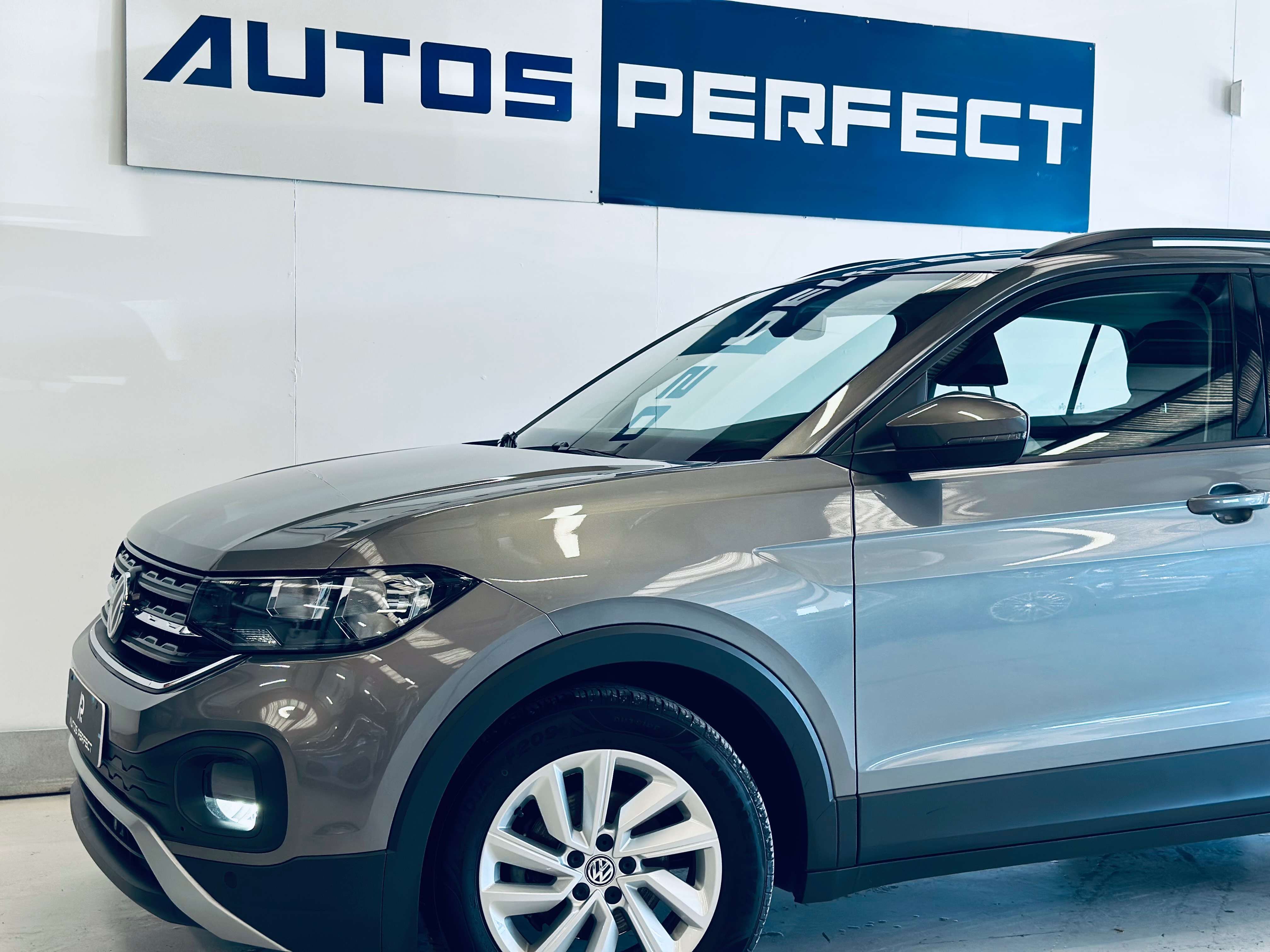Volkswagen T-Cross 1.6TDi *40.653KM* BOITE AUTO CAMERA PDC NAVI CLIM BIZONE