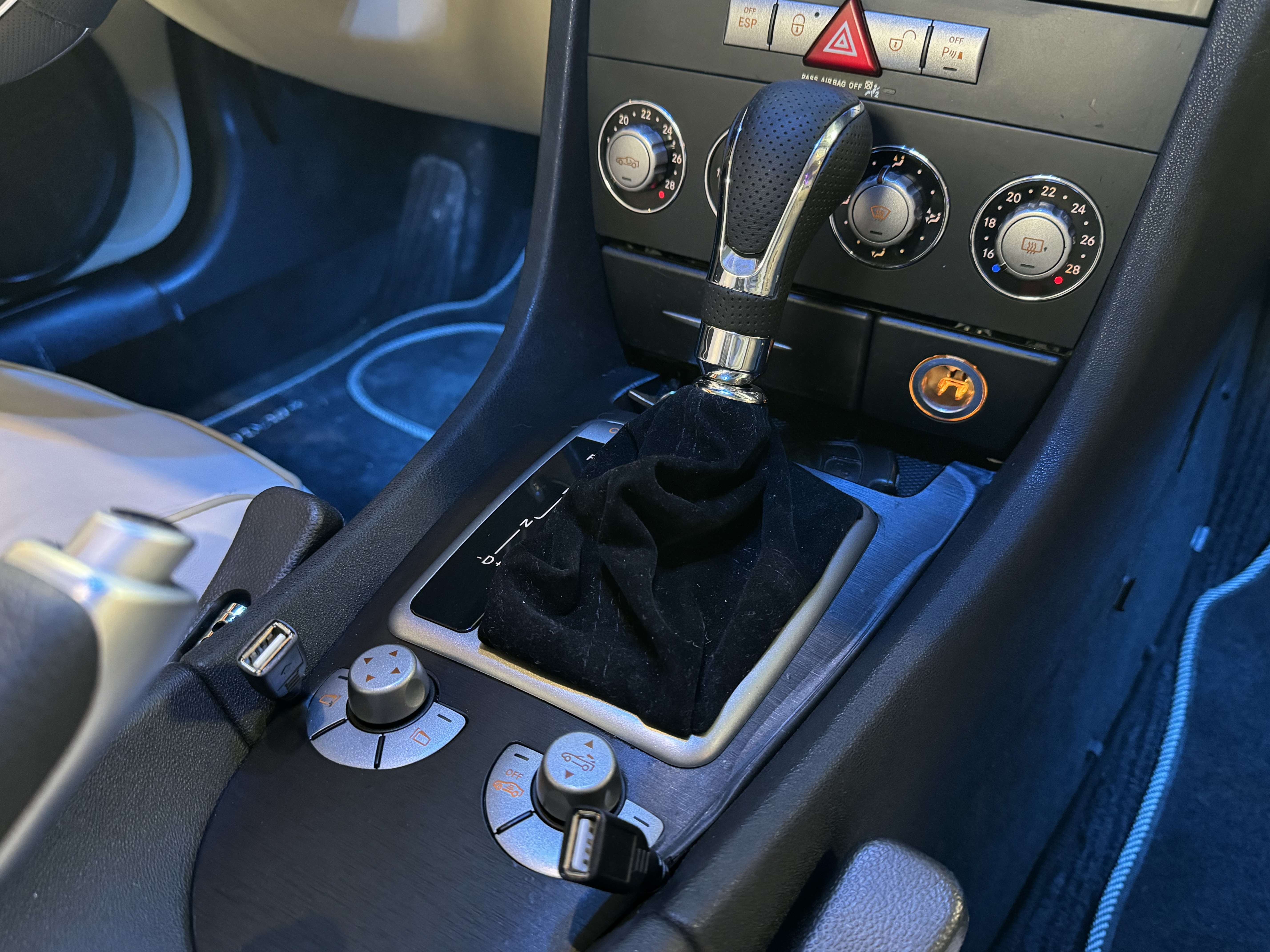Mercedes-Benz SLK 200 Kompressor - ECRAN MULTI - LED - JANTES 17p