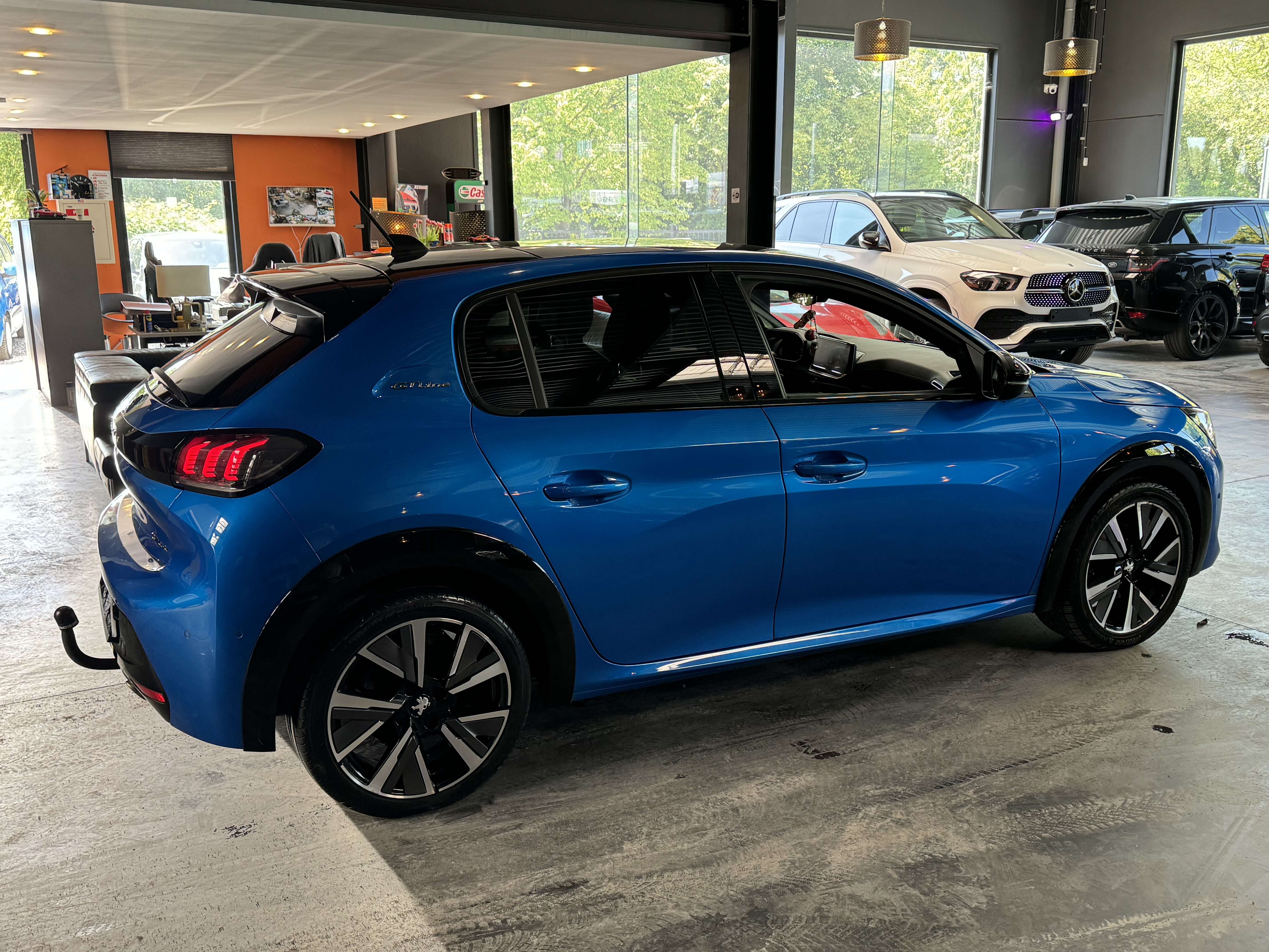 Peugeot 208 1.2i  GT Line - ECRAN DIGITAL - LIM/REG - CAM - NAVI