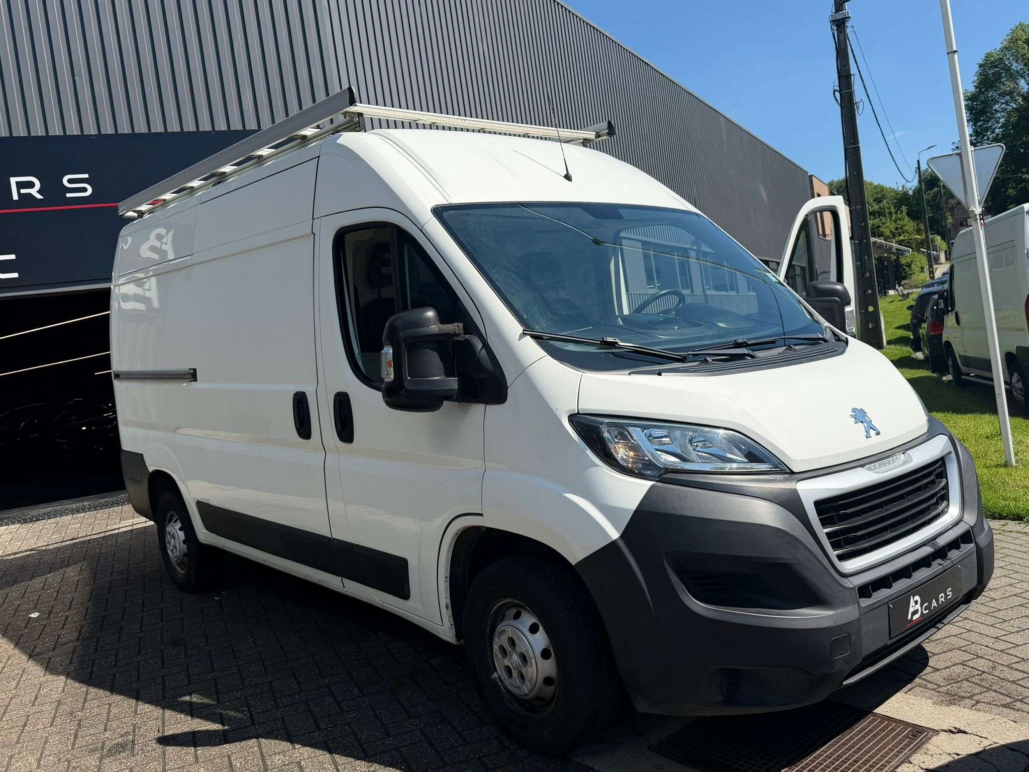 Peugeot Boxer 2.0 BlueHDi L2H2 * GARANTIE 12 MOIS * 3 PLACES *