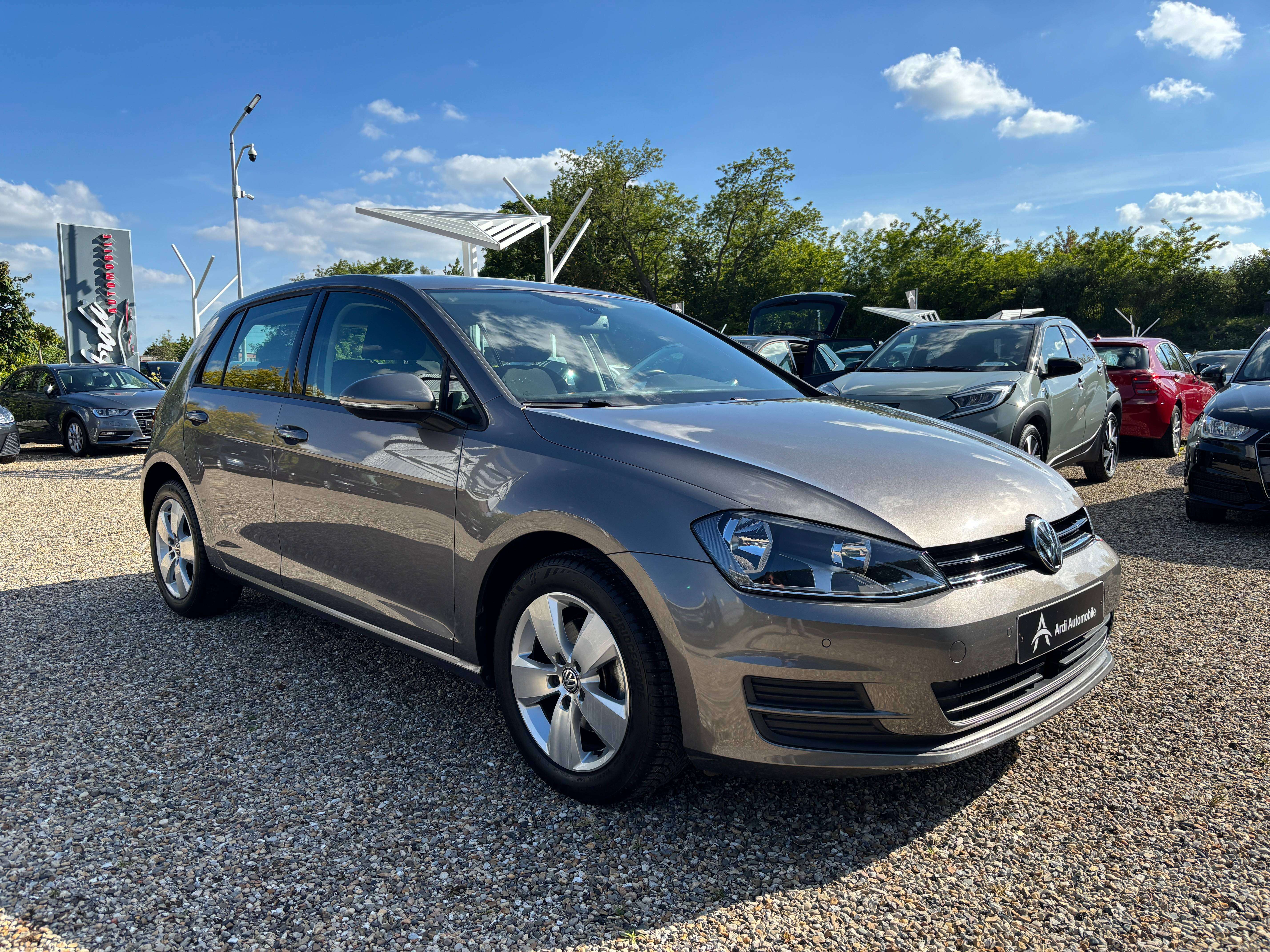 Volkswagen Golf 1.2 TSI DSG *CAPTEUR AV+AR*FRONT ASSIST*1ER PROPRIO*GARANTIE*