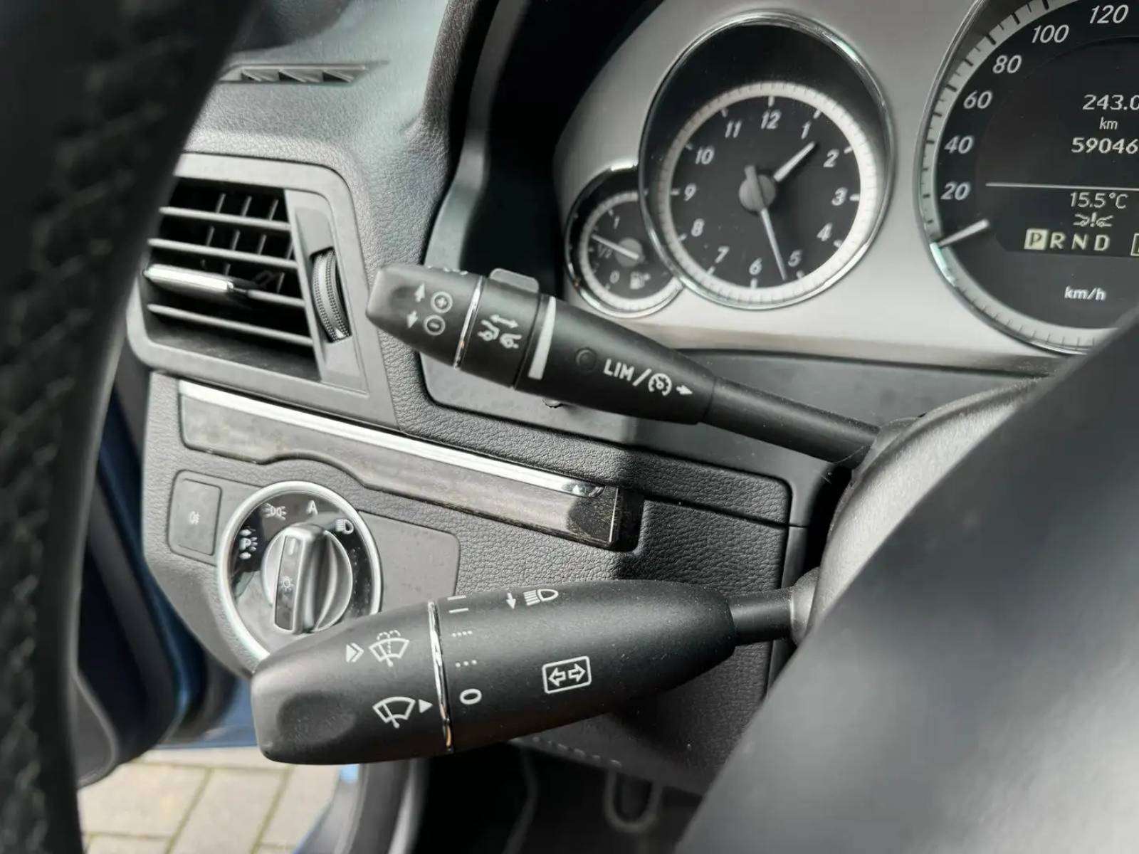 Mercedes-Benz E 250 CABRIOLET CDI BE Avantgarde// 59.000 KM//GARANTIE
