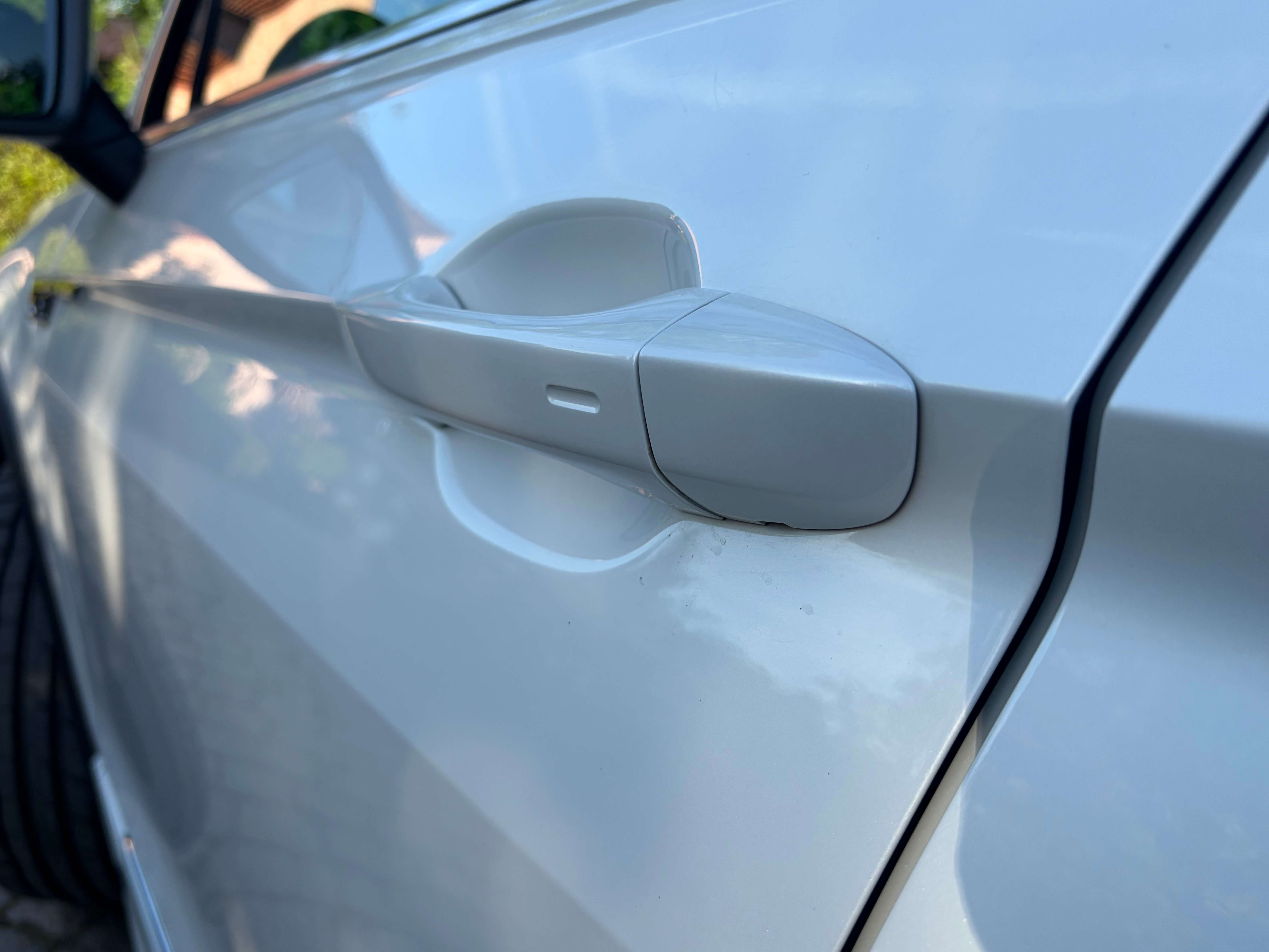 Volkswagen Tiguan 2.0 TDi R-Line 4Motion Highline ### 158000 km ###