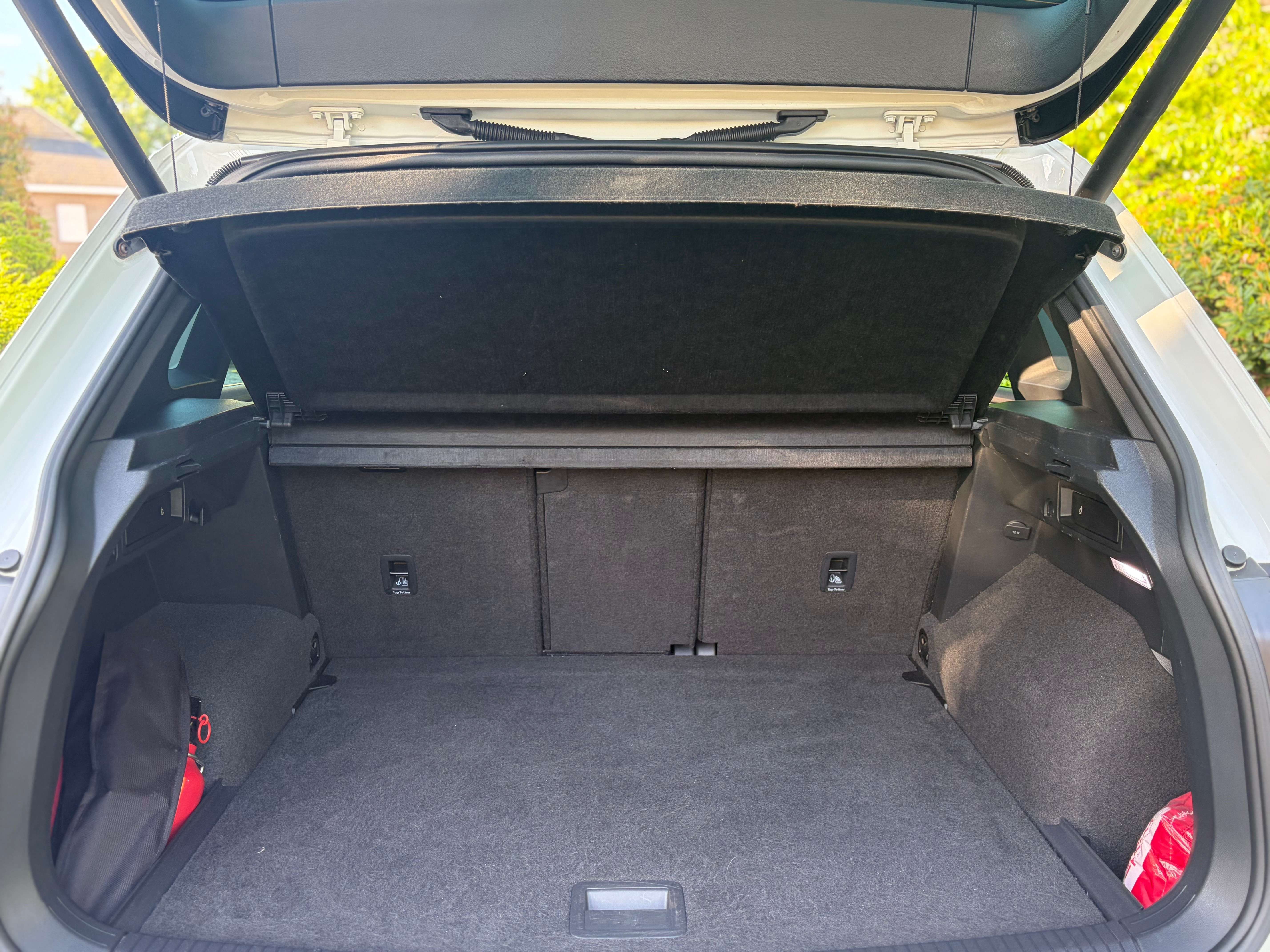 Volkswagen Tiguan 2.0 TDi R-Line 4Motion Highline ### 158000 km ###