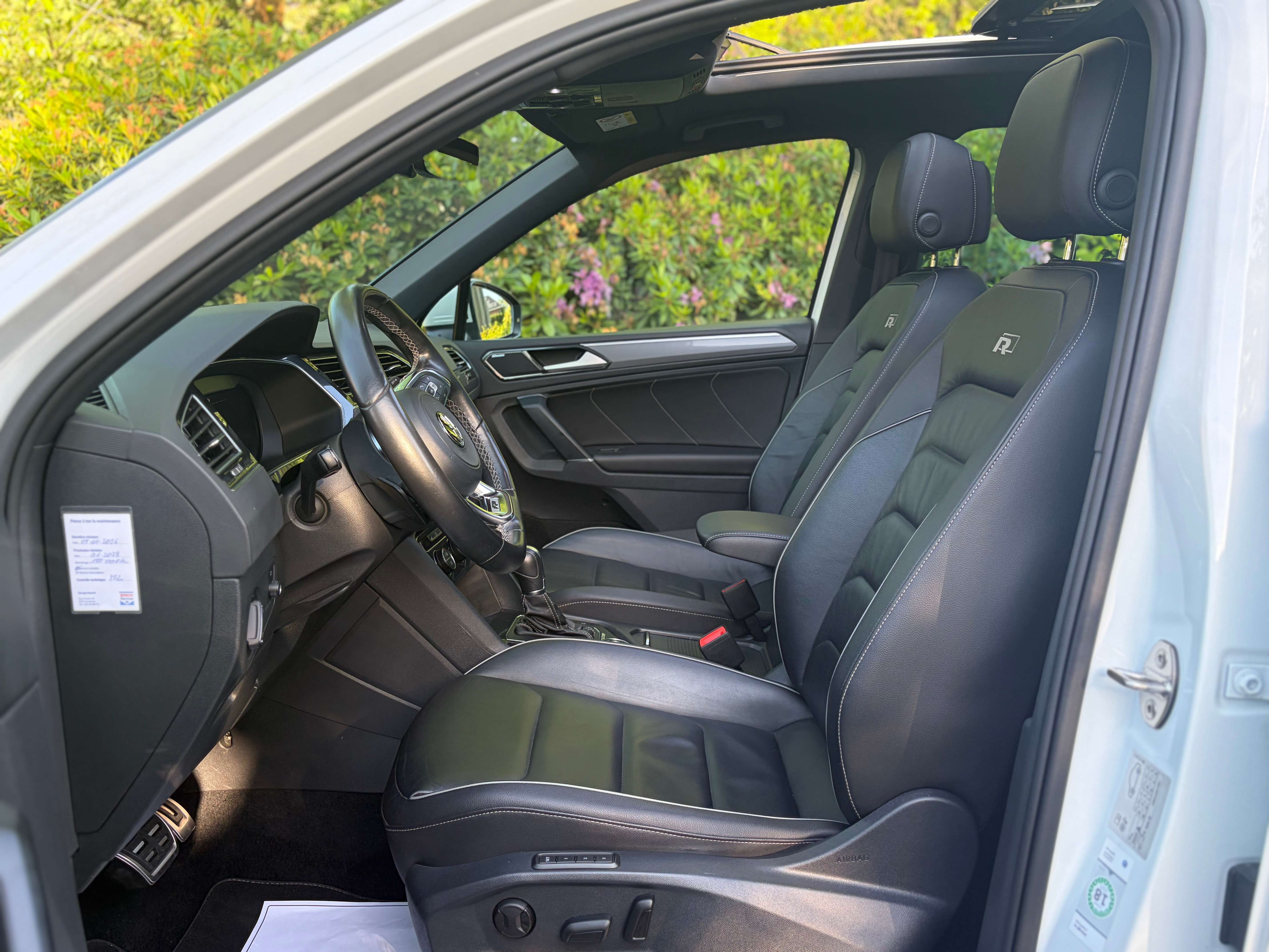 Volkswagen Tiguan 2.0 TDi R-Line 4Motion Highline ### 158000 km ###
