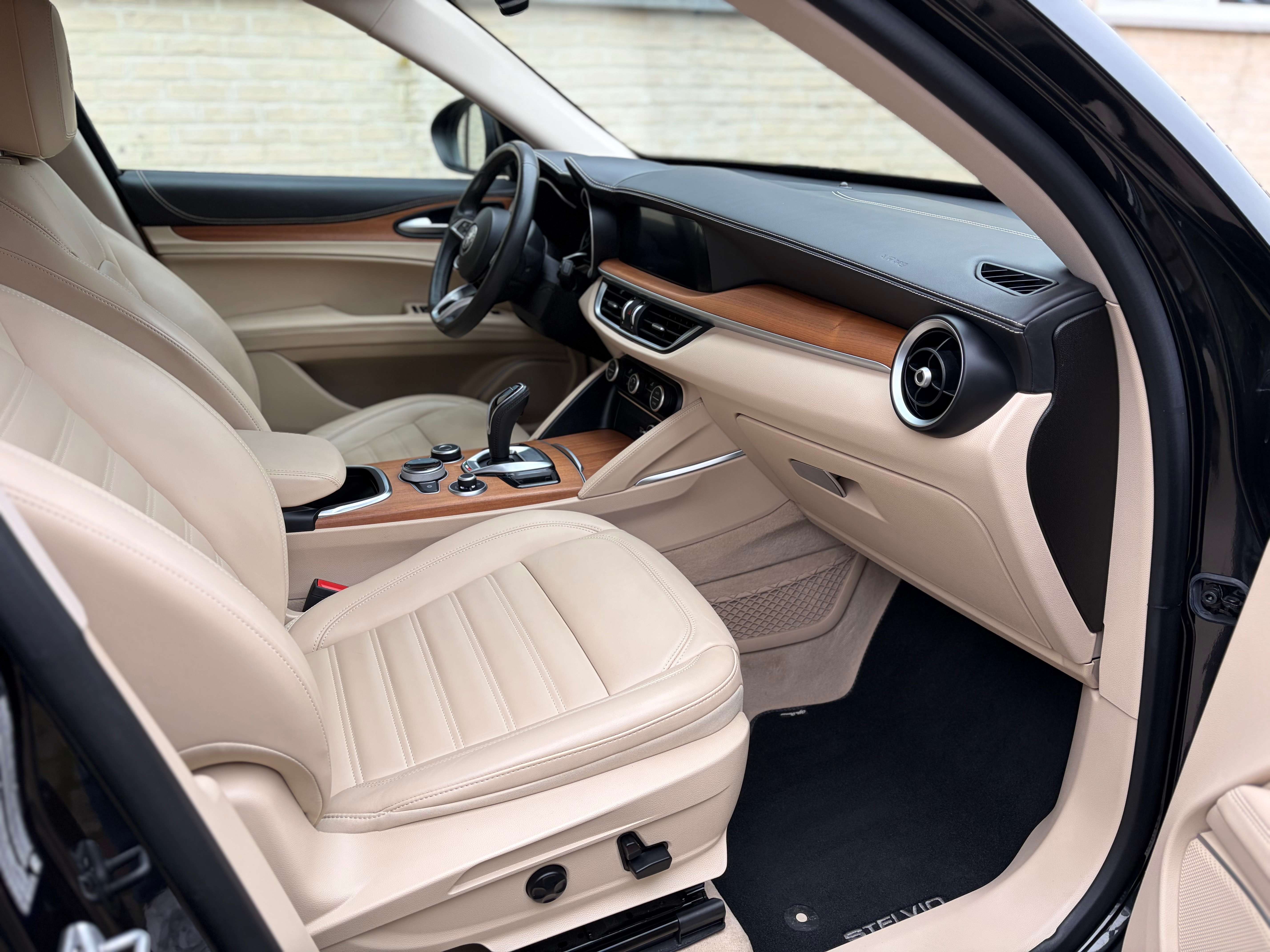 Alfa Romeo Stelvio 2.2 MJD Super  ### 63000 km ###