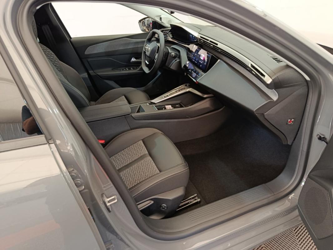 Peugeot 308 III BlueHDi 130 CH EAT8 ALLURE