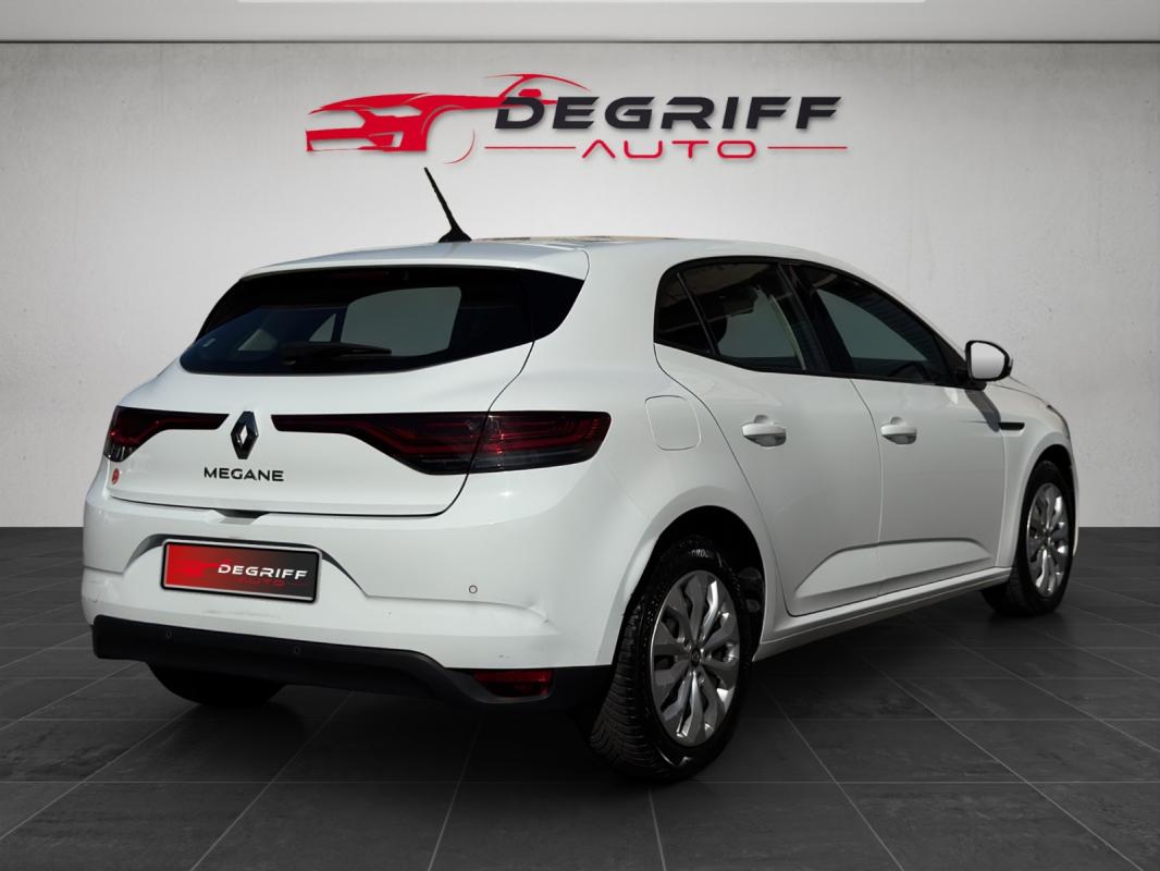 Renault Megane IV Berline Blue dCi 95 Zen