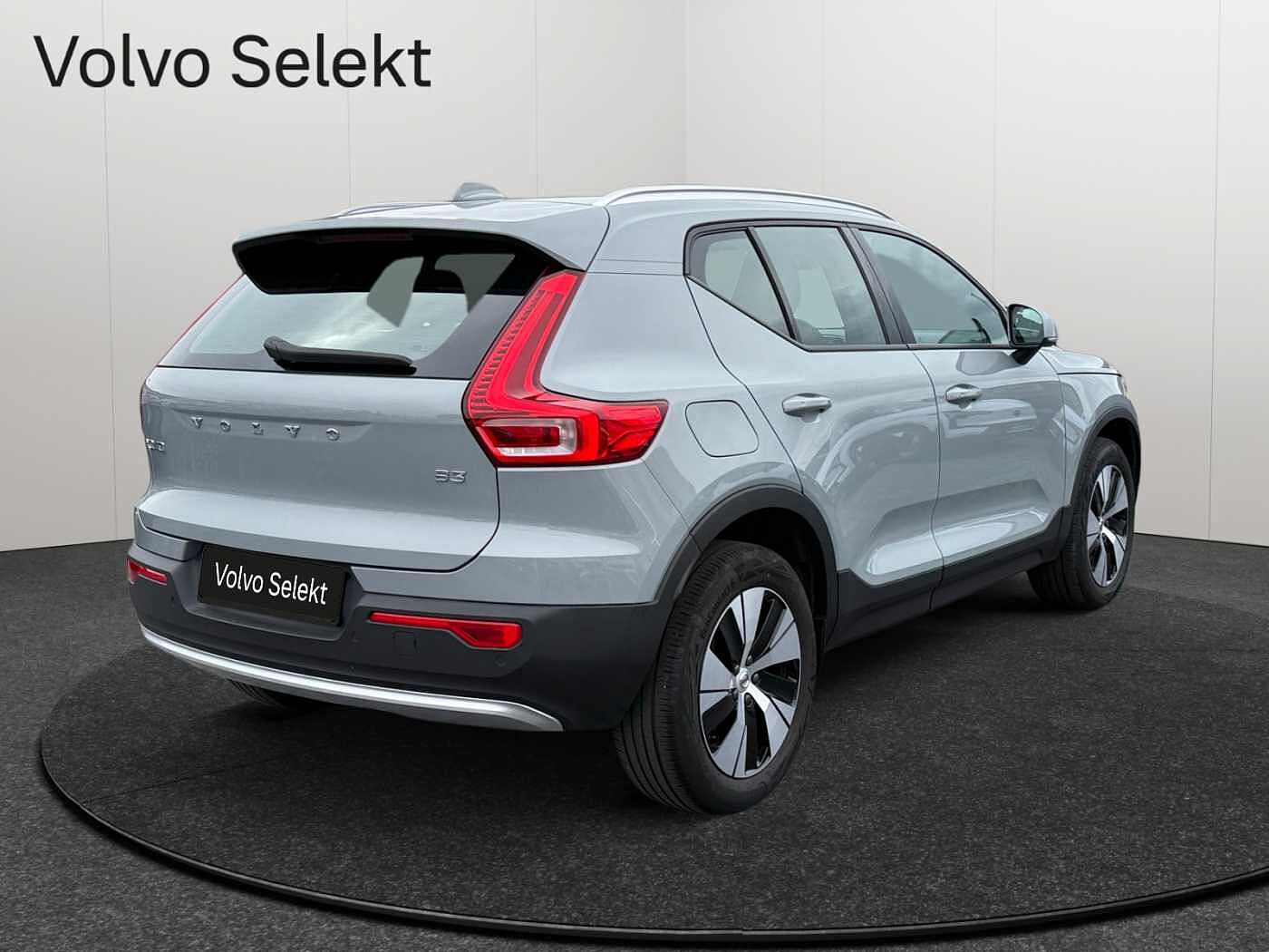 Volvo XC40 XC40 Core, B3 Mild Hybrid, Essence