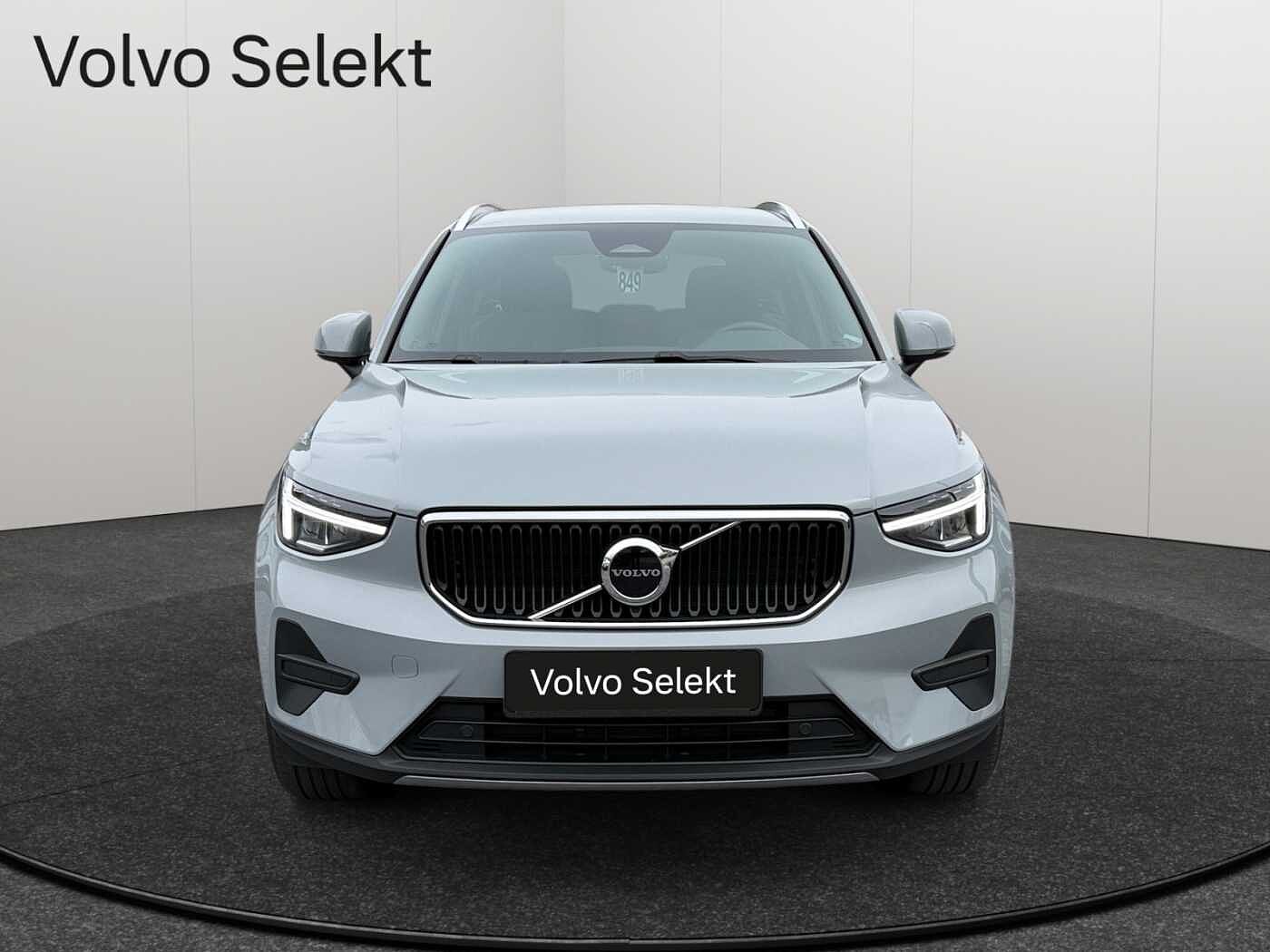 Volvo XC40 XC40 Core, B3 Mild Hybrid, Essence