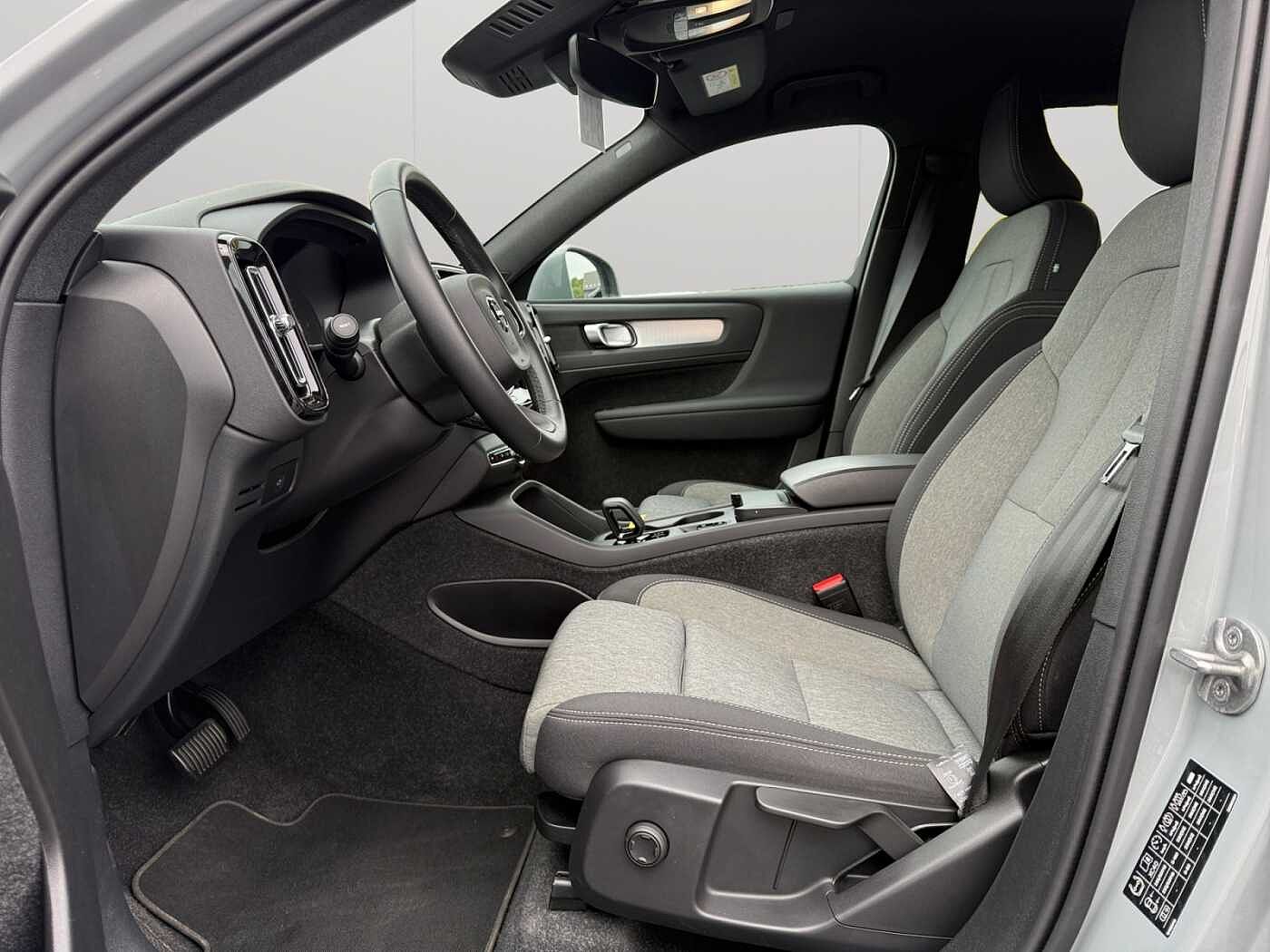 Volvo XC40 XC40 Core, B3 Mild Hybrid, Essence