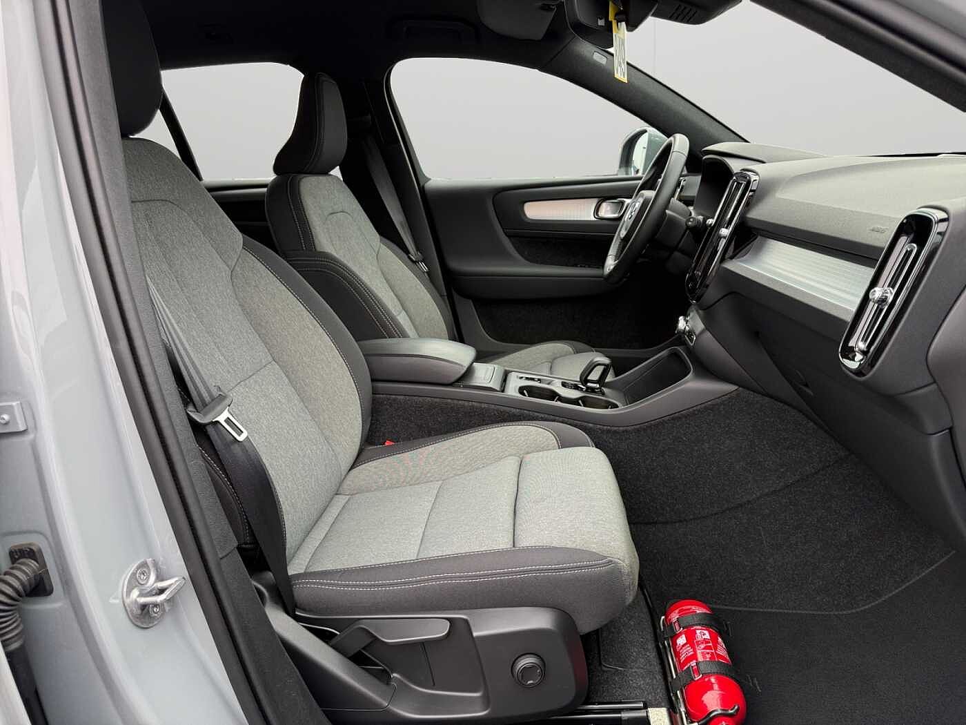 Volvo XC40 XC40 Core, B3 Mild Hybrid, Essence
