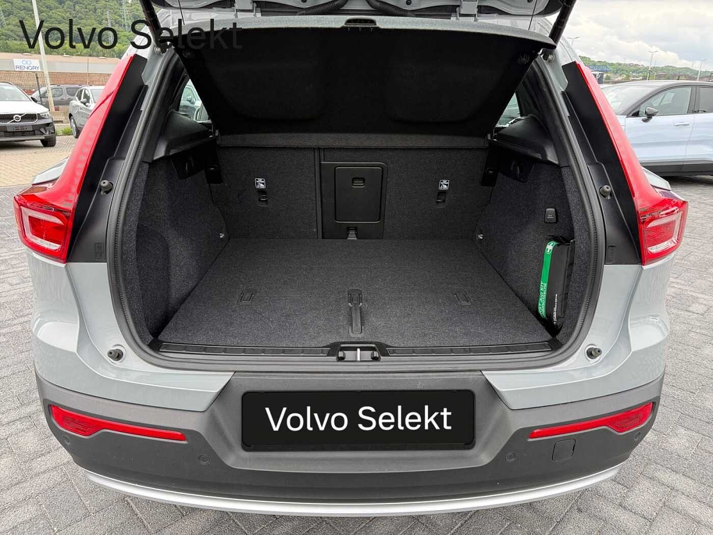 Volvo XC40 XC40 Core, B3 Mild Hybrid, Essence