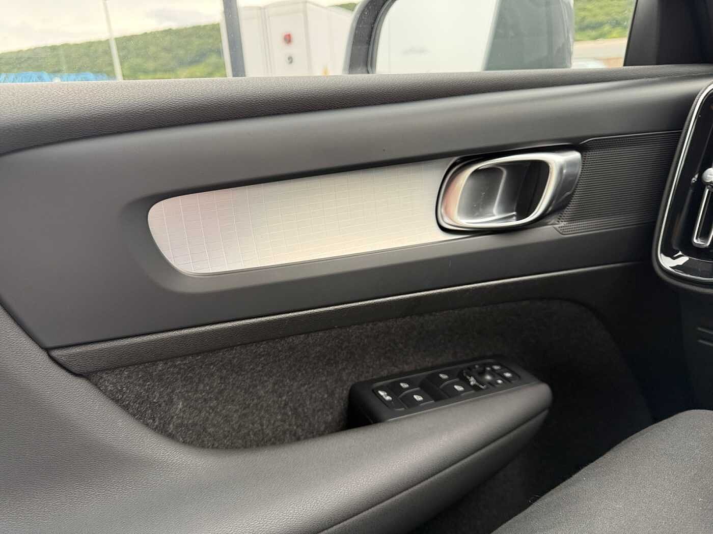 Volvo XC40 XC40 Core, B3 Mild Hybrid, Essence