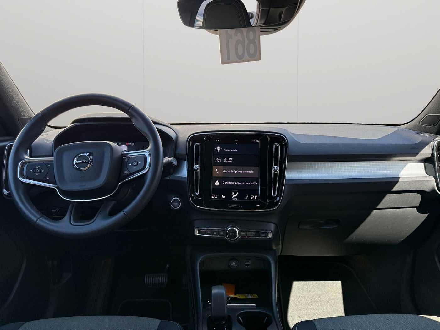 Volvo XC40 XC40 Momentum Pro, T2 (automatic)