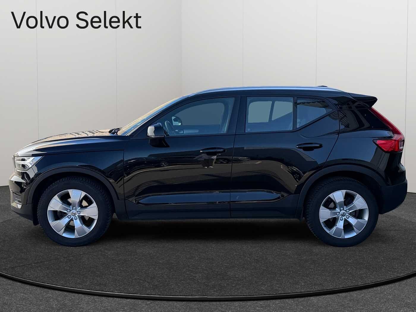 Volvo XC40 XC40 Momentum Pro, T2 (automatic)