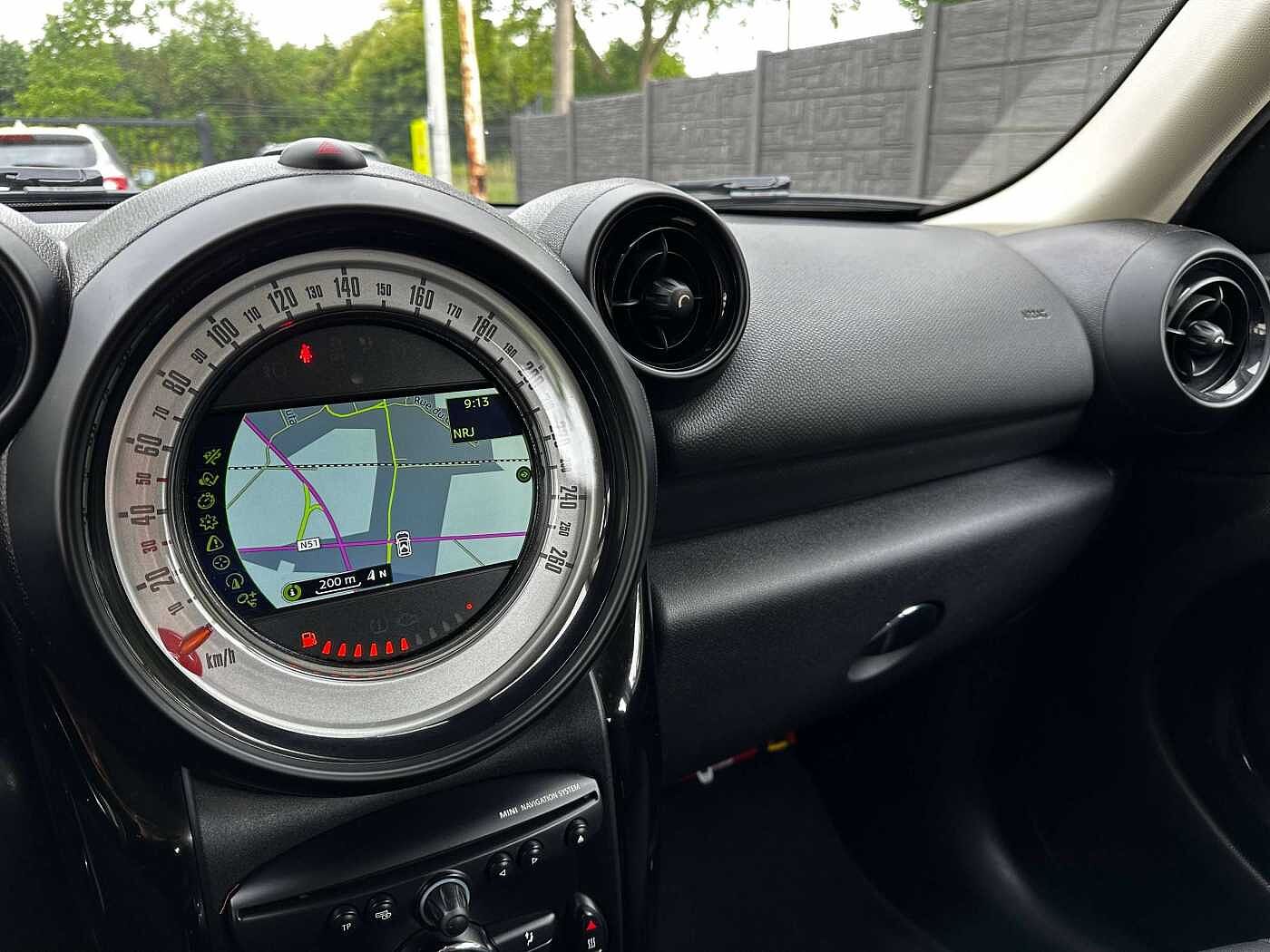 MINI Cooper D Countryman 1.6 D Cooper LED D'AMBIANCE/GPS/SENSOR/CRUISE/CLIM AUTO