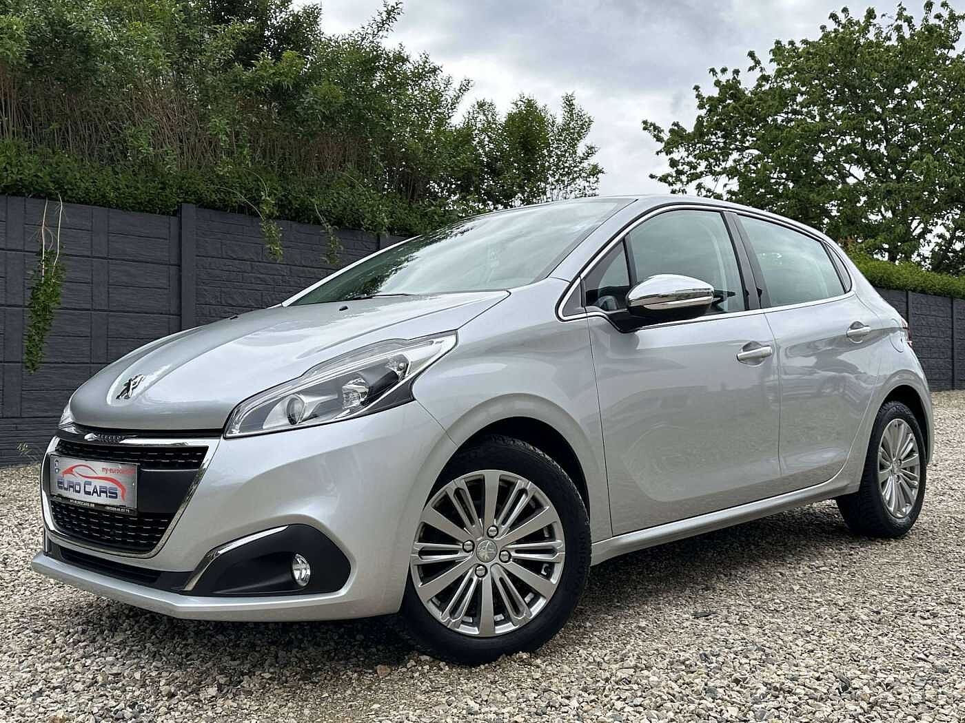 Peugeot 208 1.6 BlueHDi Allure CARPLAY/CAMERA/GPS/CRUISE/CLIM AUTO/SENSOR