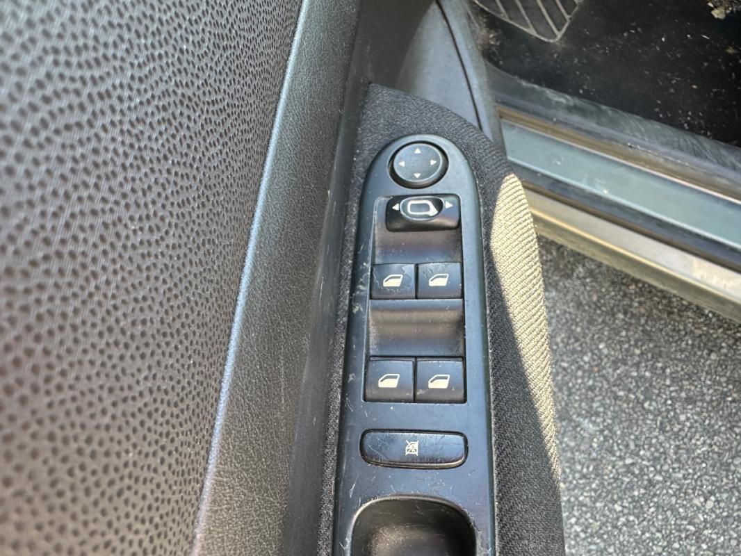 Peugeot 307 1.6 HDi 16V 110ch FAP Navteq on board