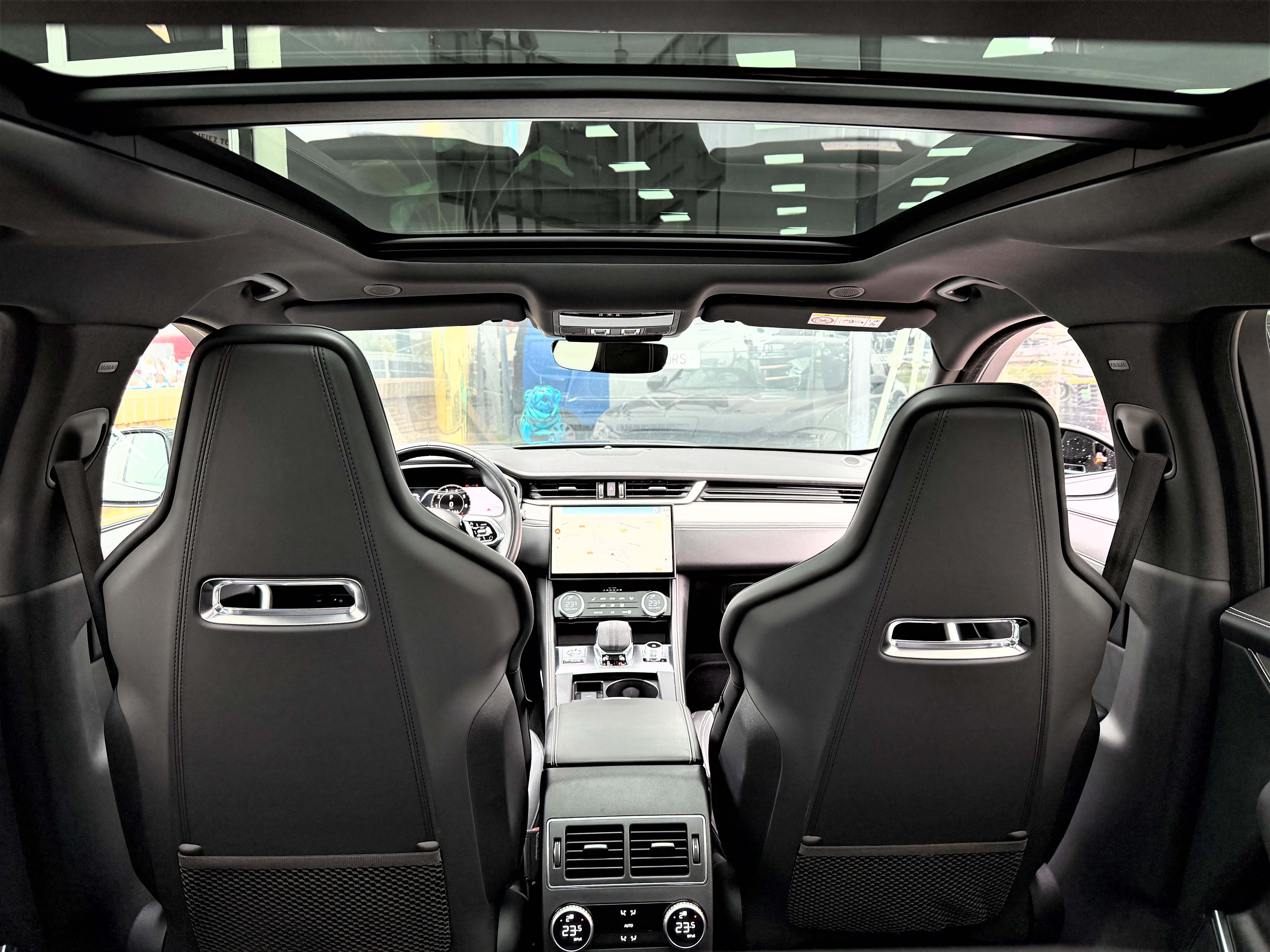 Jaguar F-pace (2) P400 4X4 R-DYNAMIC SE Full Sport Performance 1er Proprio