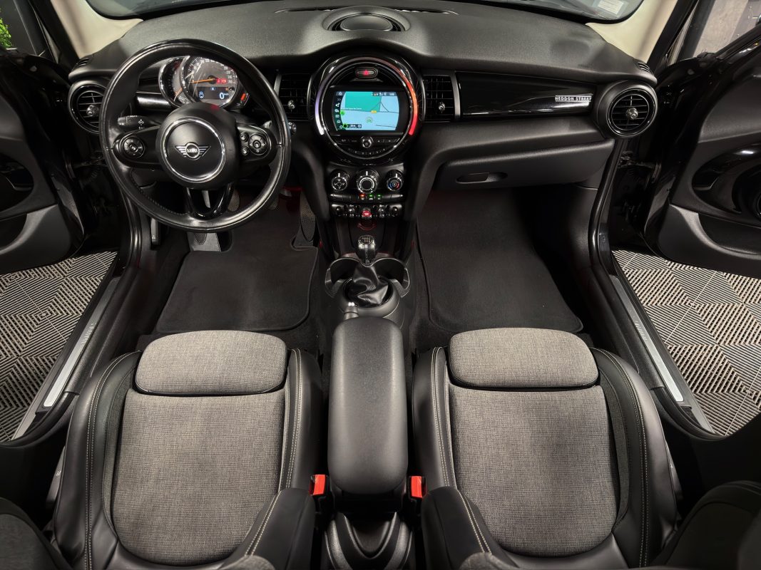 Mini Mini III F55 1.5 ONE 102 EDITION HEDDON STREET TOIT OUVRANT APPLE CARPLAY 5pts - GARANTIE 1 AN