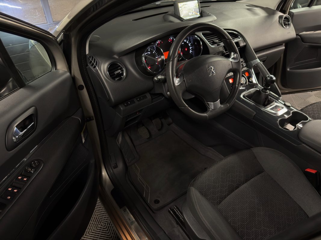 Peugeot 3008 PHASE 2 STYLE 1.2 TURBO 130 Cv 1ERE MAIN / ORIGINE FRANCE CRIT AIR 1 - GARANTIE AN