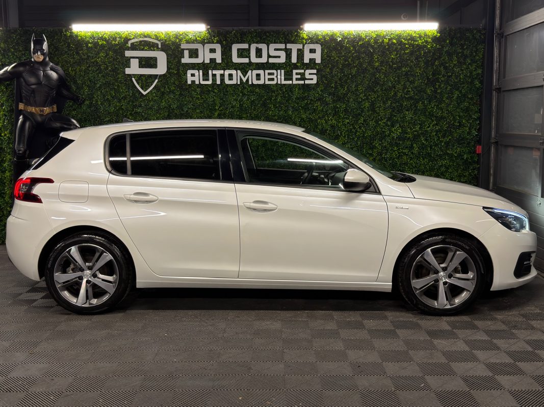 Peugeot 308 II PHASE 2 STYLE 1.2 TURBO 110 Cv ECRAN TACTILE / CRIT AIR 1 - GARANTIE AN