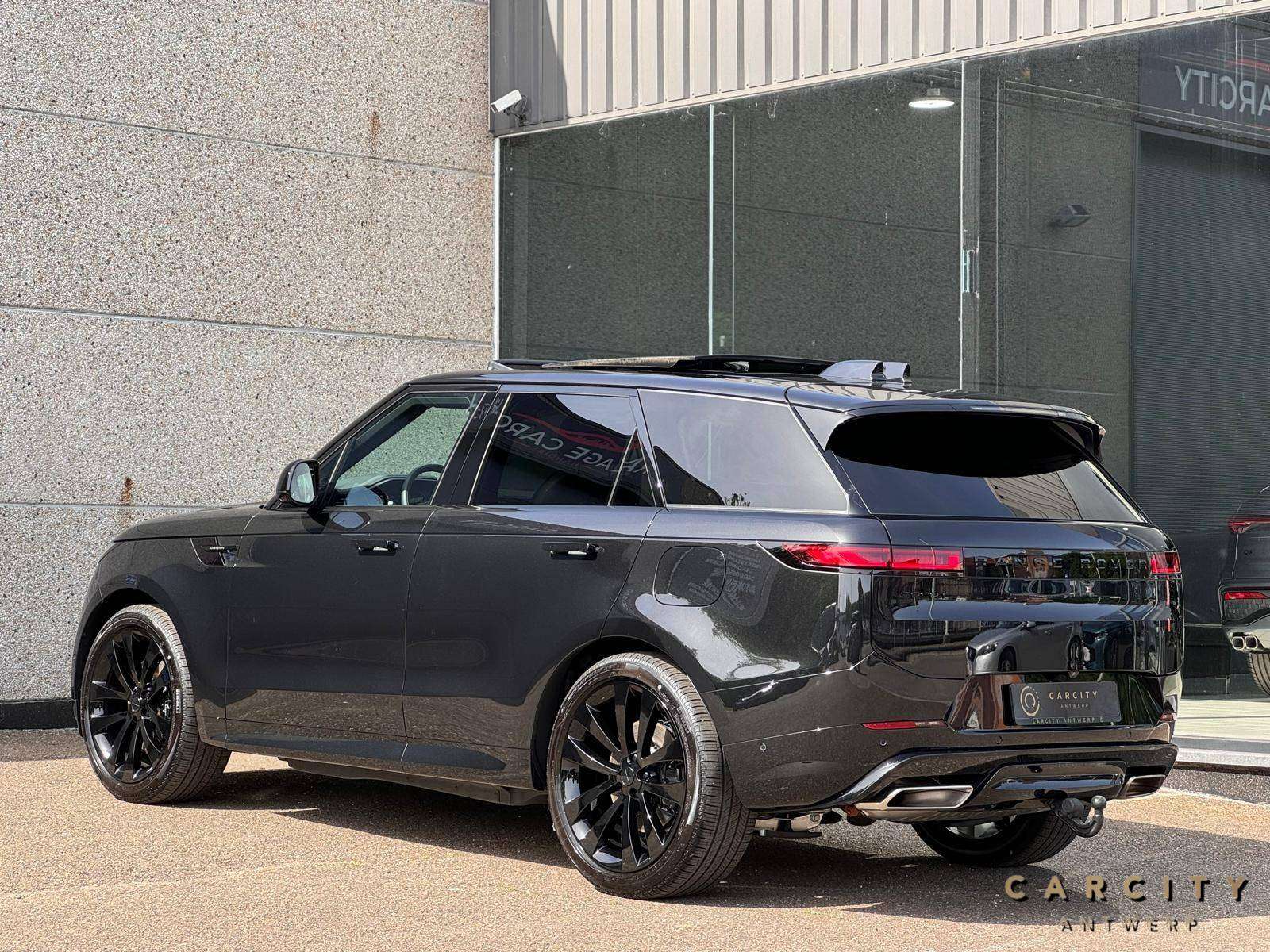 Land Rover Range Rover Sport P550e Autobiography | KOELFUNCTIE IN OPBERGVAK | MASSAGE | SOFT CLOSE | PANO | HUD | TREKHAAK |