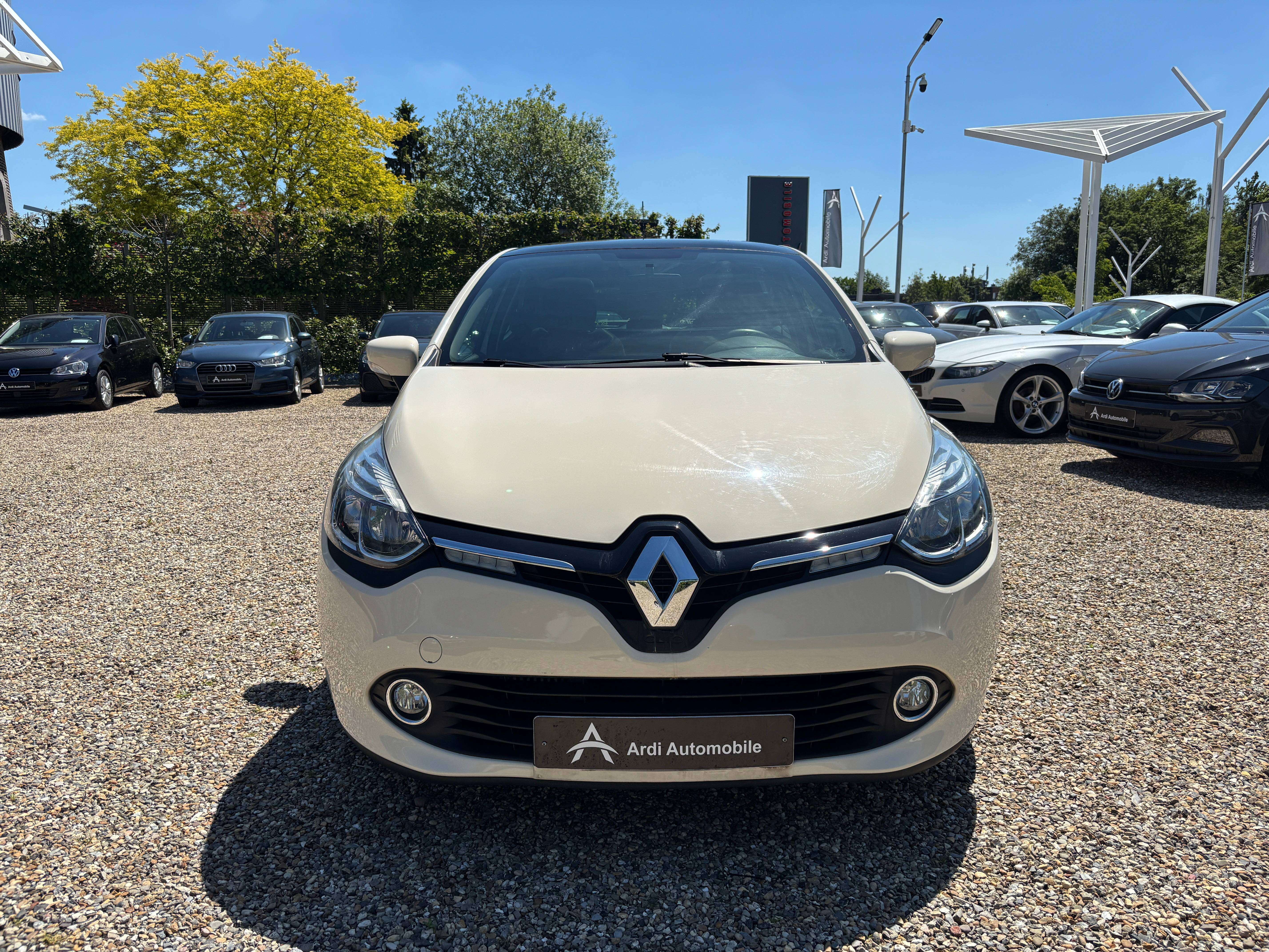 Renault Clio 0.9 TCe *TOIT PANO*CRUISE CONTROL*1ER PROPRIO*GARANTIE*