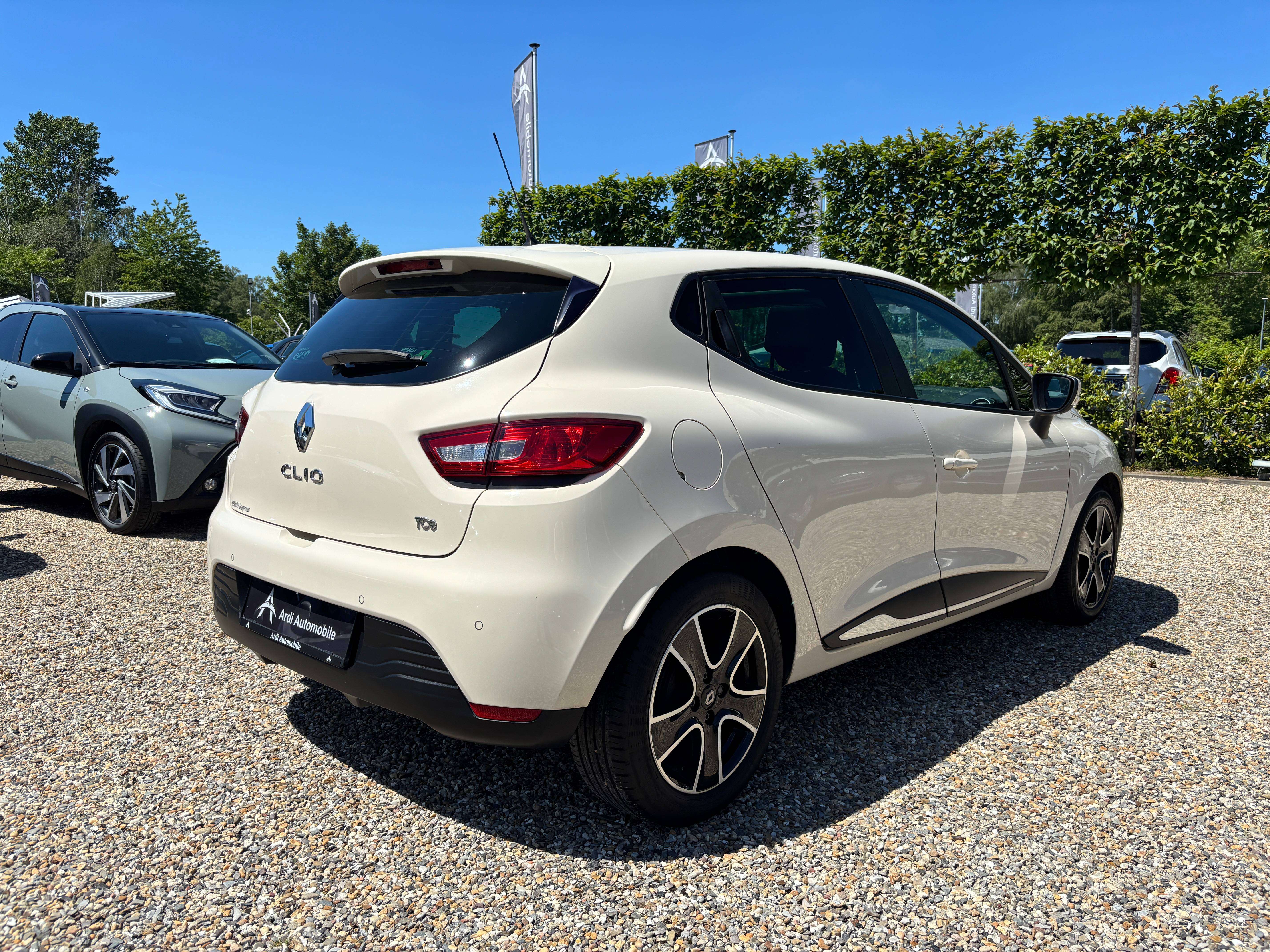 Renault Clio 0.9 TCe *TOIT PANO*CRUISE CONTROL*1ER PROPRIO*GARANTIE*